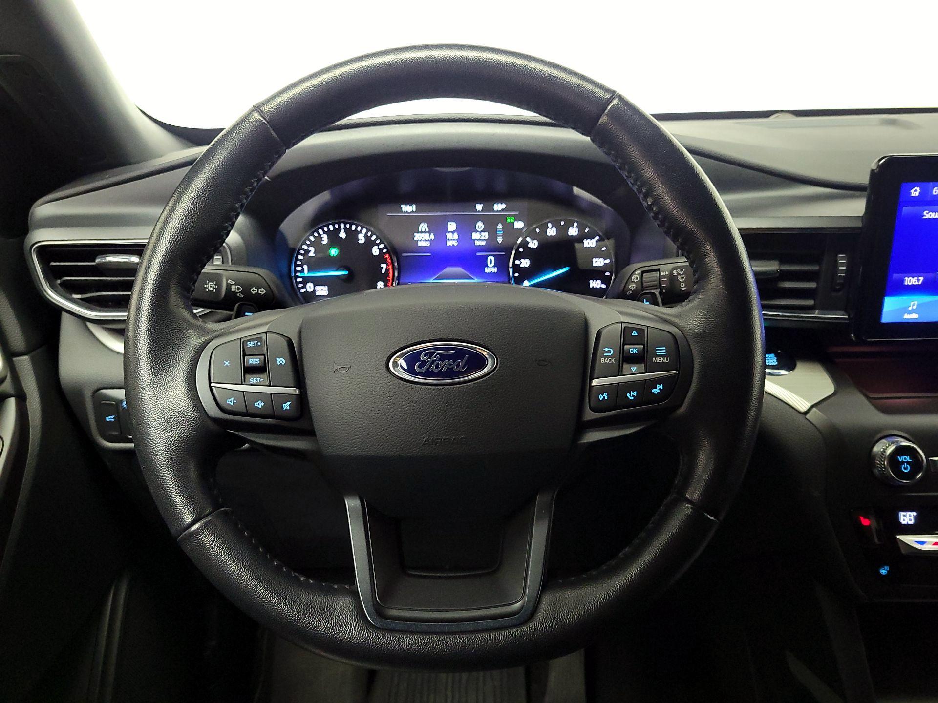Thumbnail: 2020 Ford Explorer - 10
