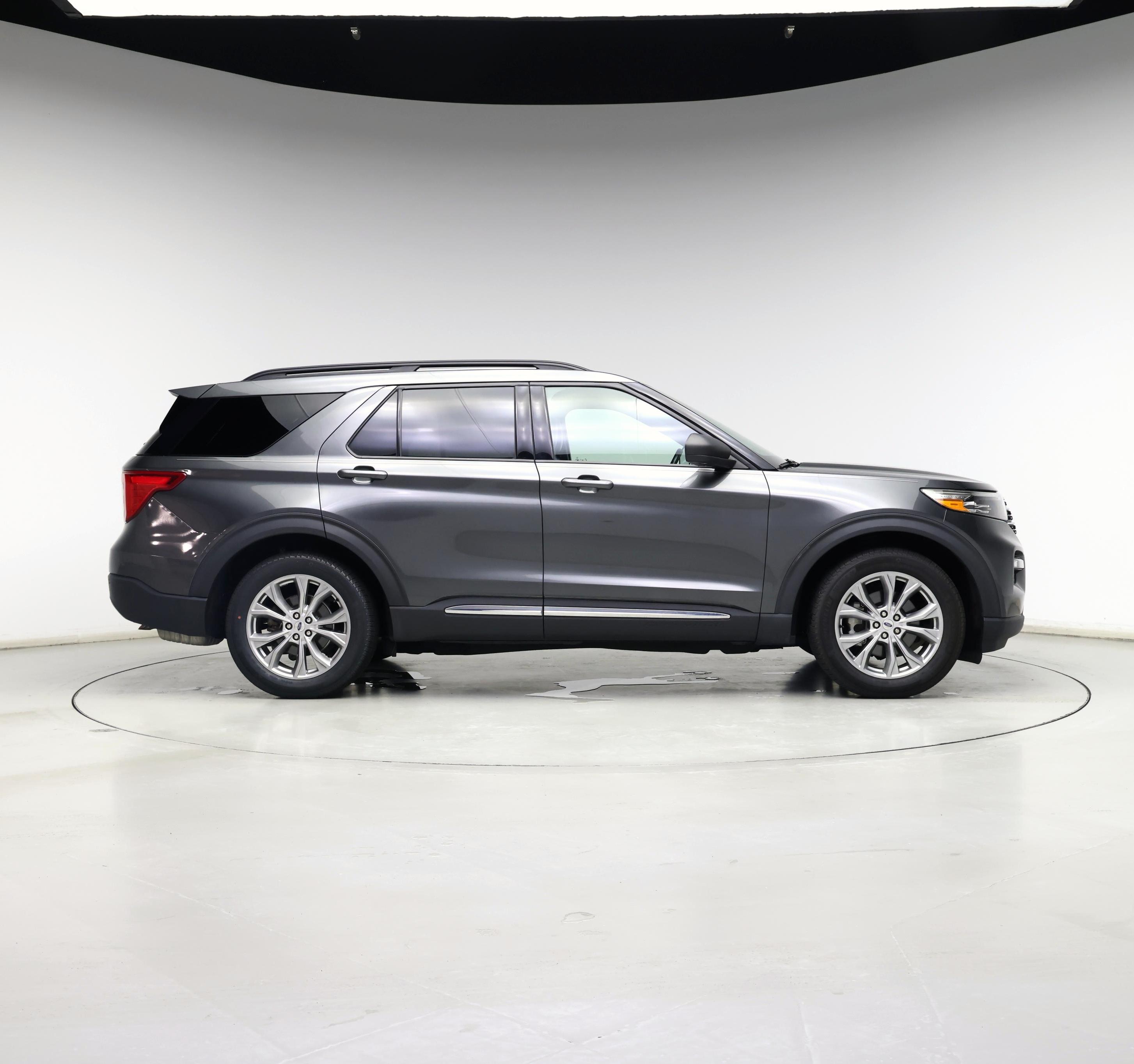 Thumbnail: 2020 Ford Explorer - 7