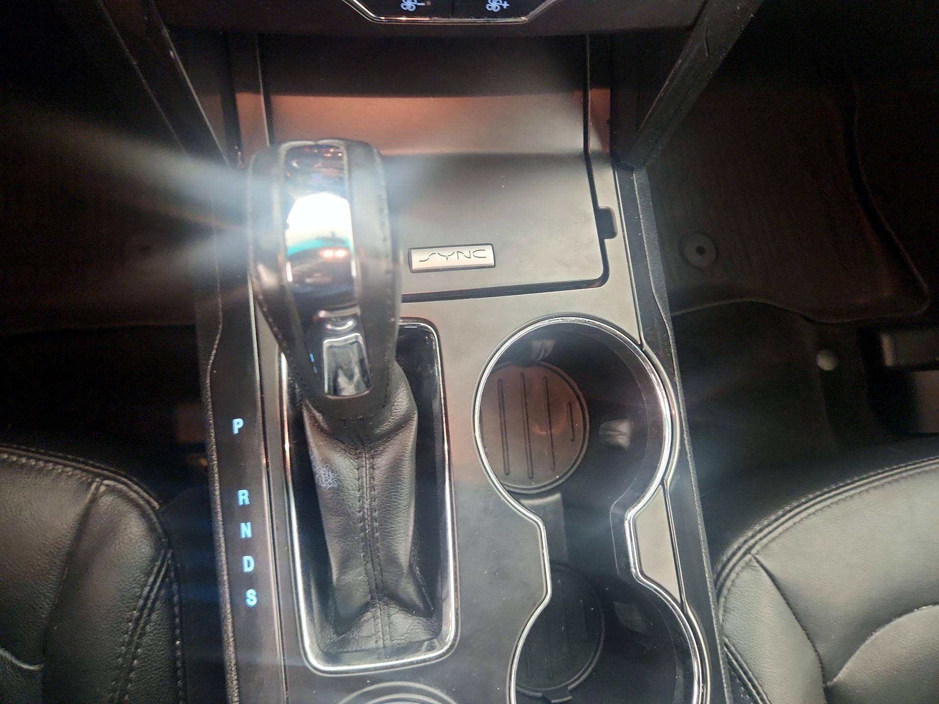 Thumbnail: 2016 Ford Explorer - 17