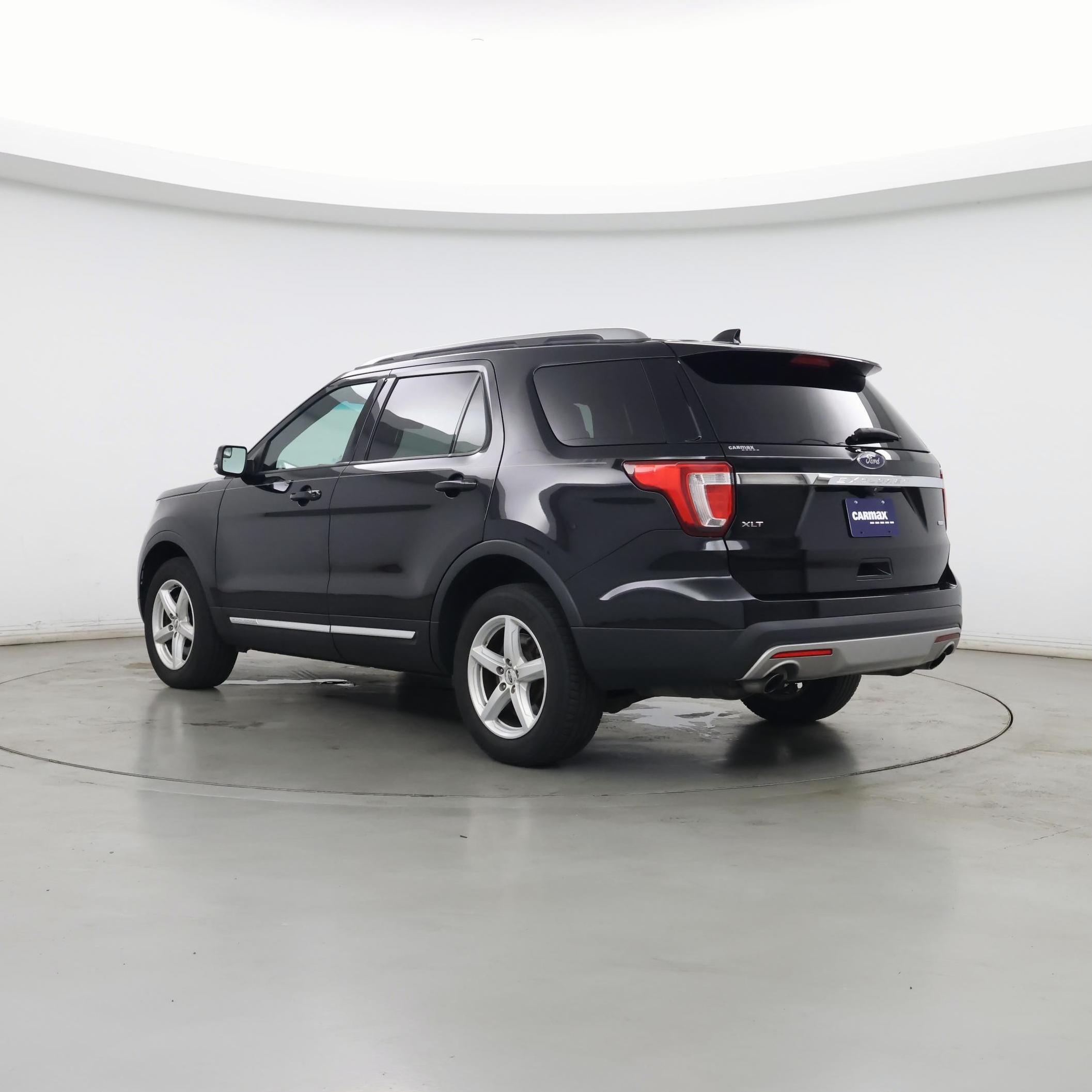 Thumbnail: 2016 Ford Explorer - 2
