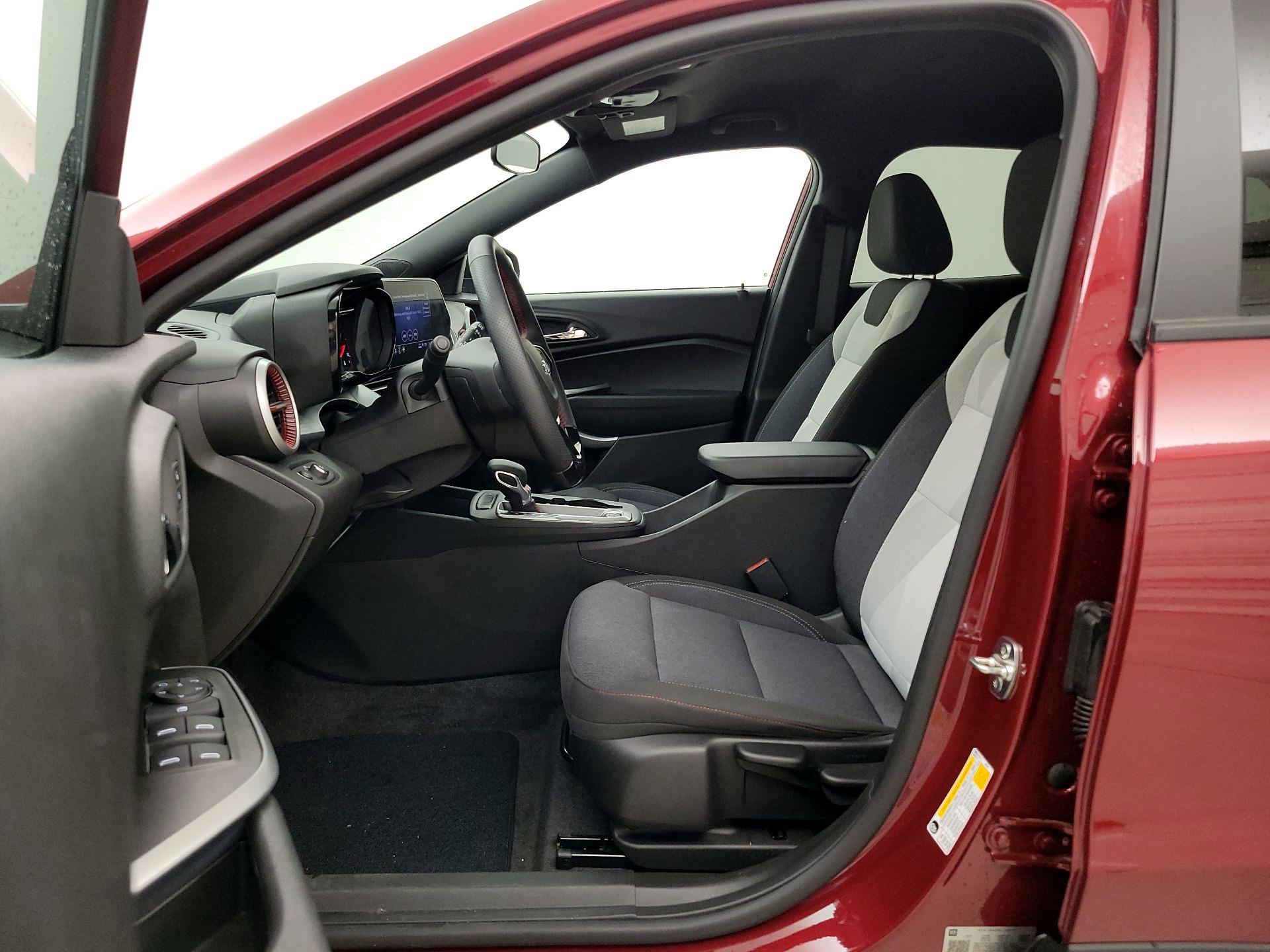 Thumbnail: 2024 Chevrolet Trax - 11