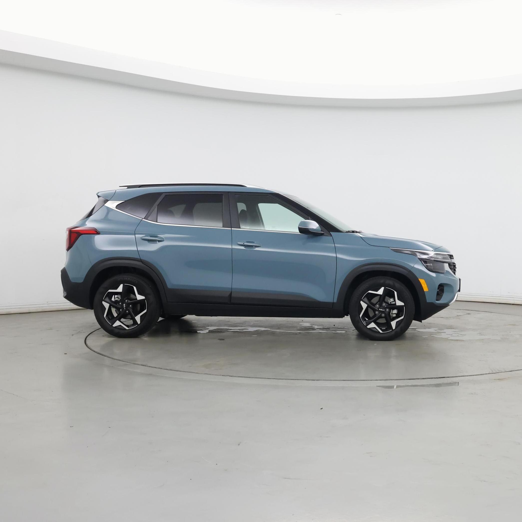 Thumbnail: 2024 Kia Seltos - 7