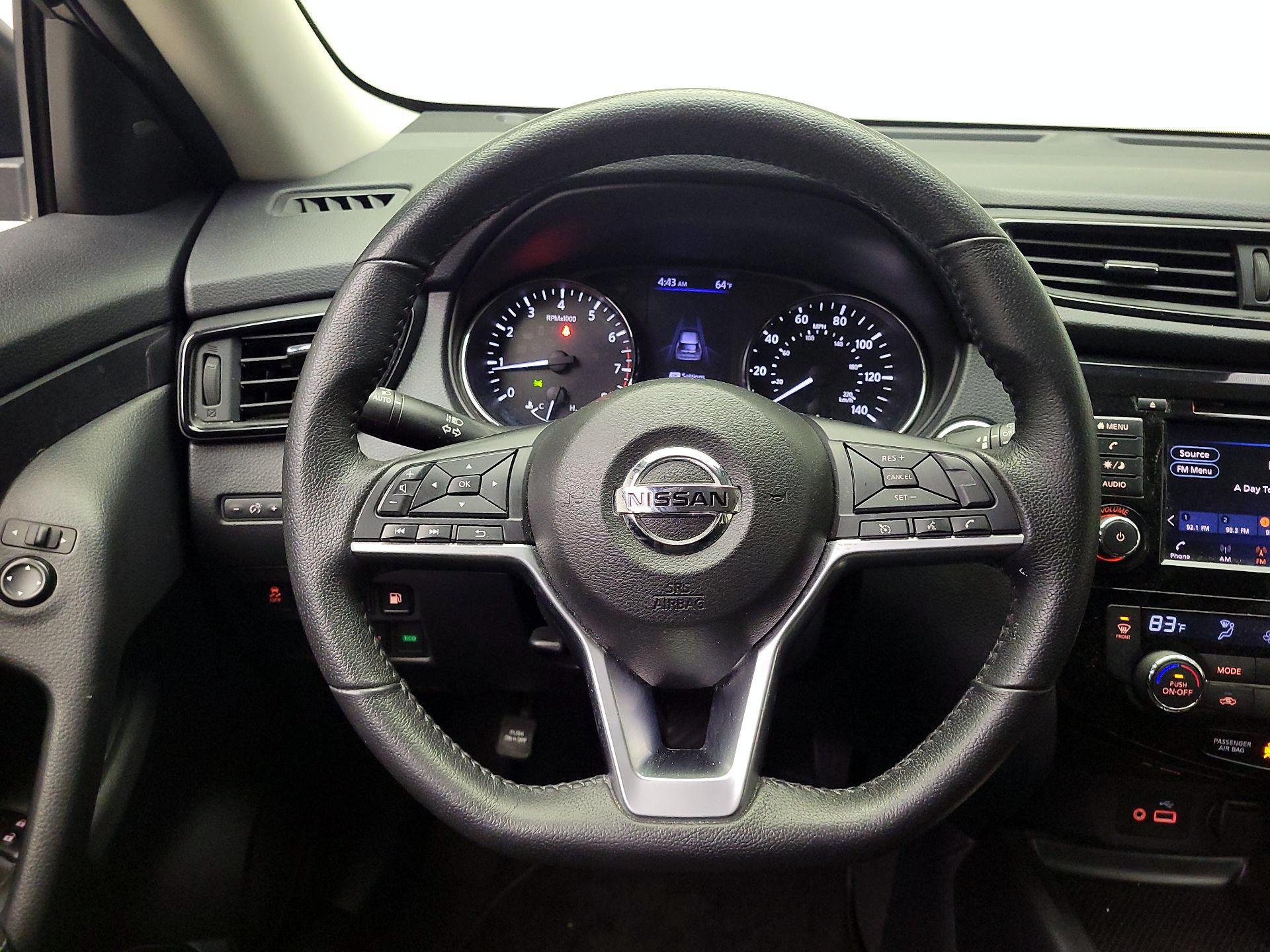 Thumbnail: 2019 Nissan Rogue - 10