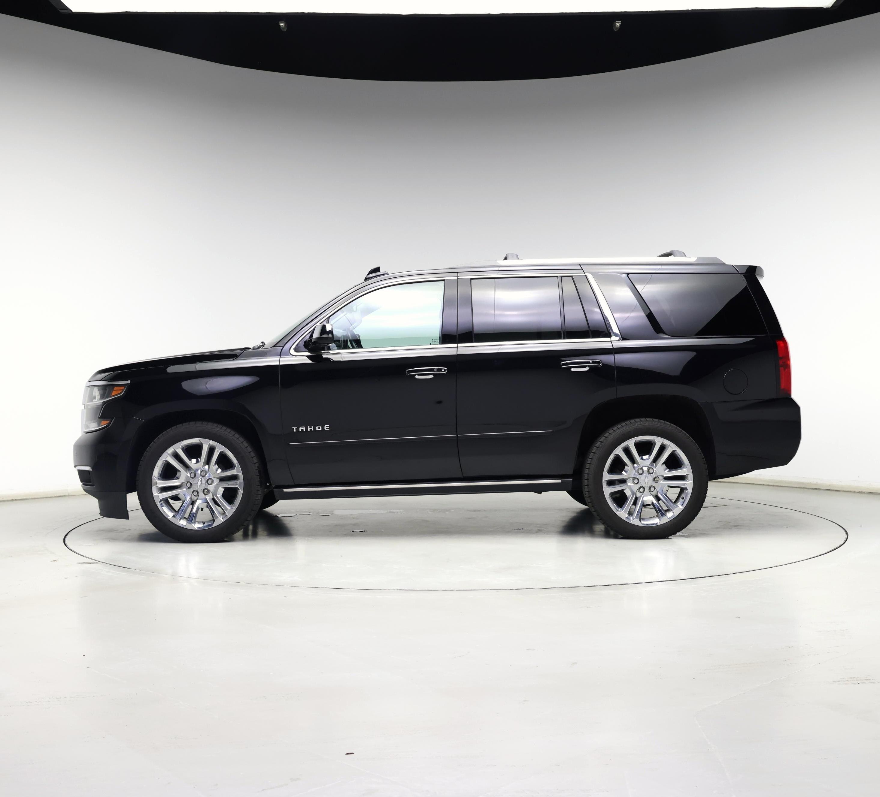 Thumbnail: 2020 Chevrolet Tahoe - 3