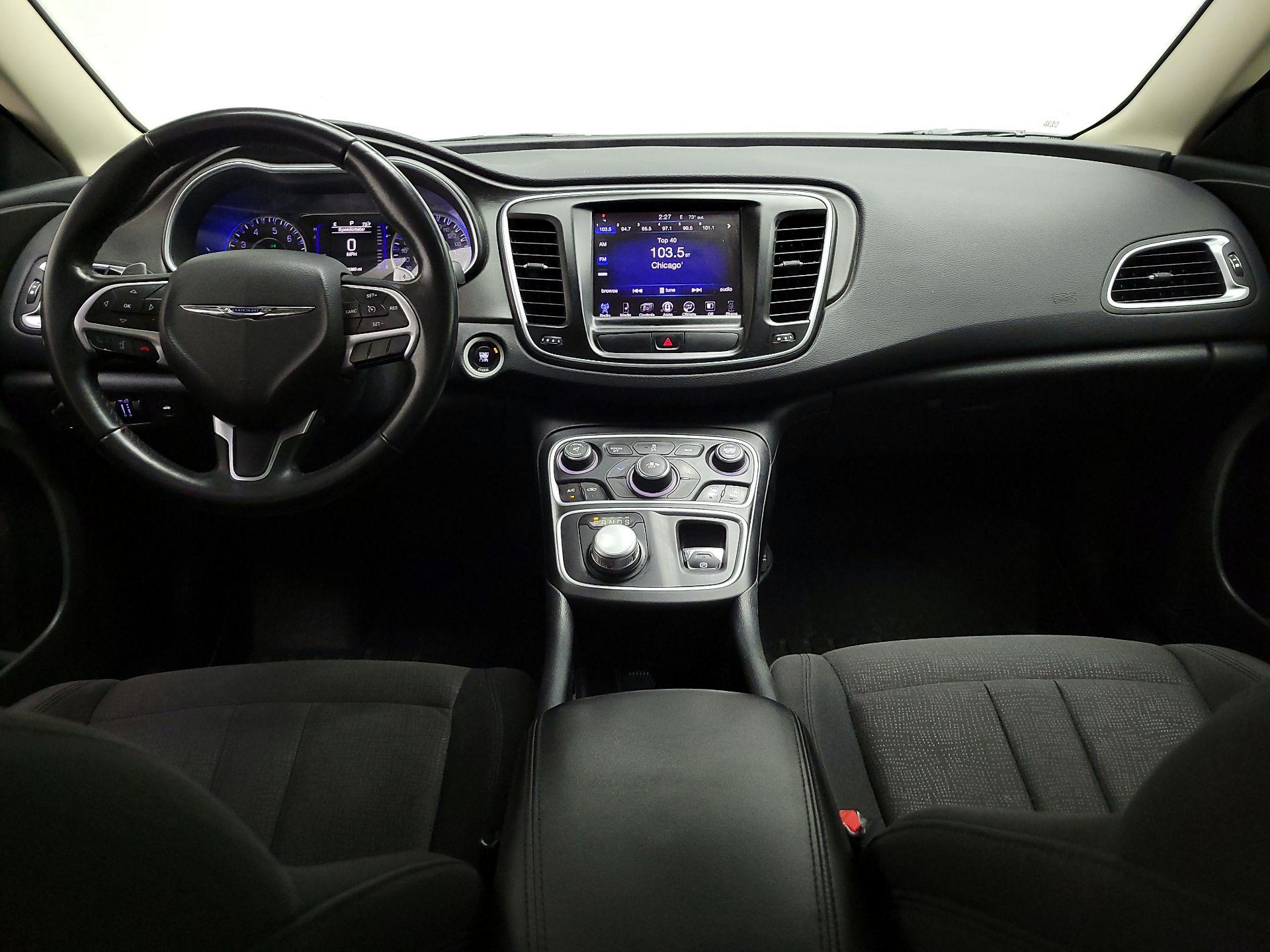 Thumbnail: 2016 Chrysler 200 - 9