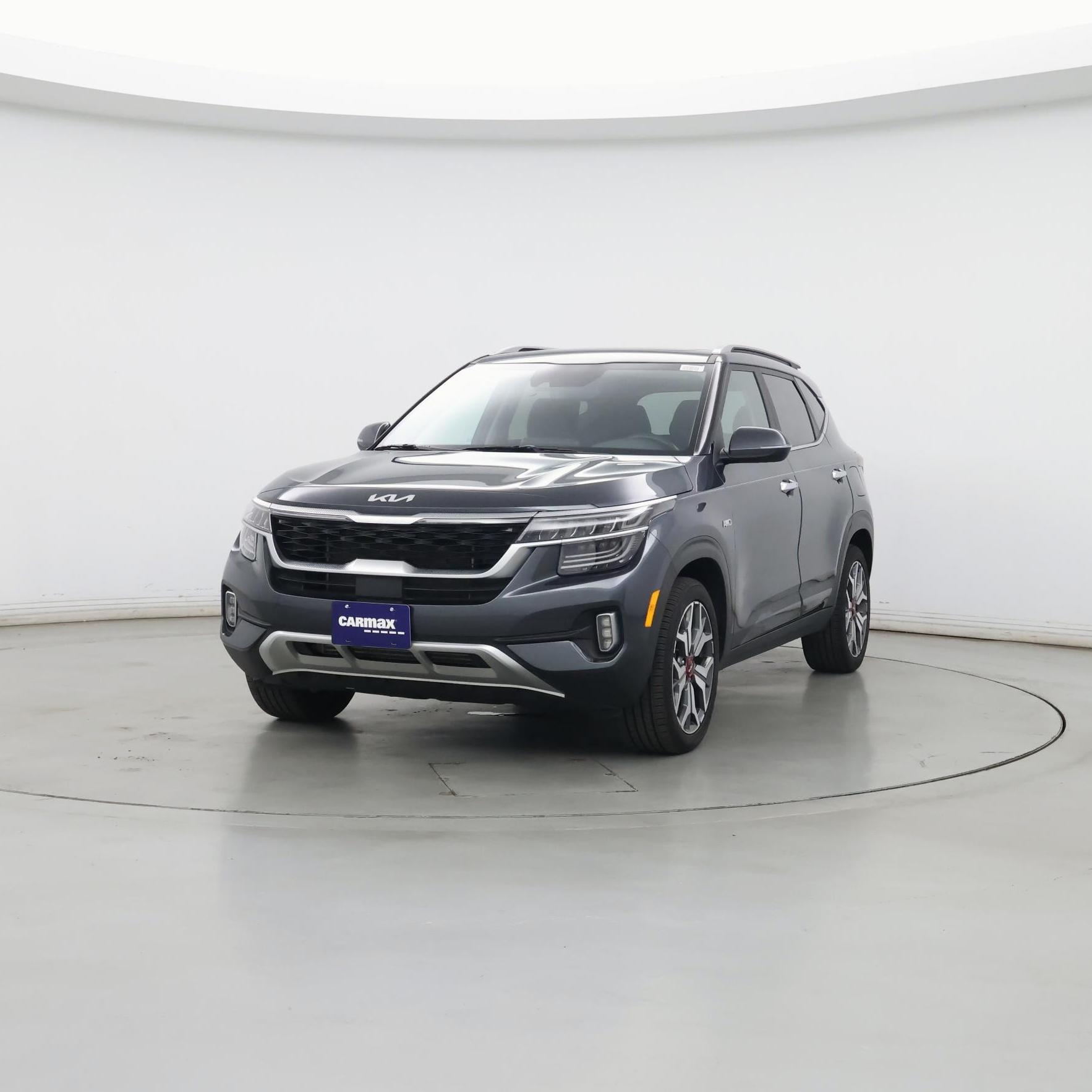 Thumbnail: 2023 Kia Seltos - 4