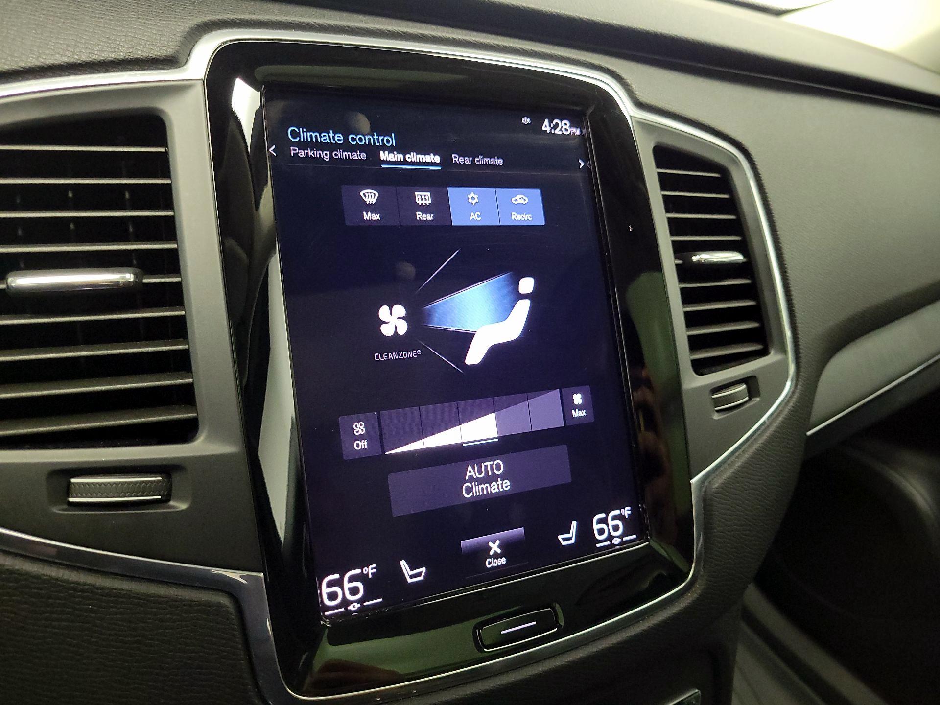 Thumbnail: 2020 Volvo XC90 - 17