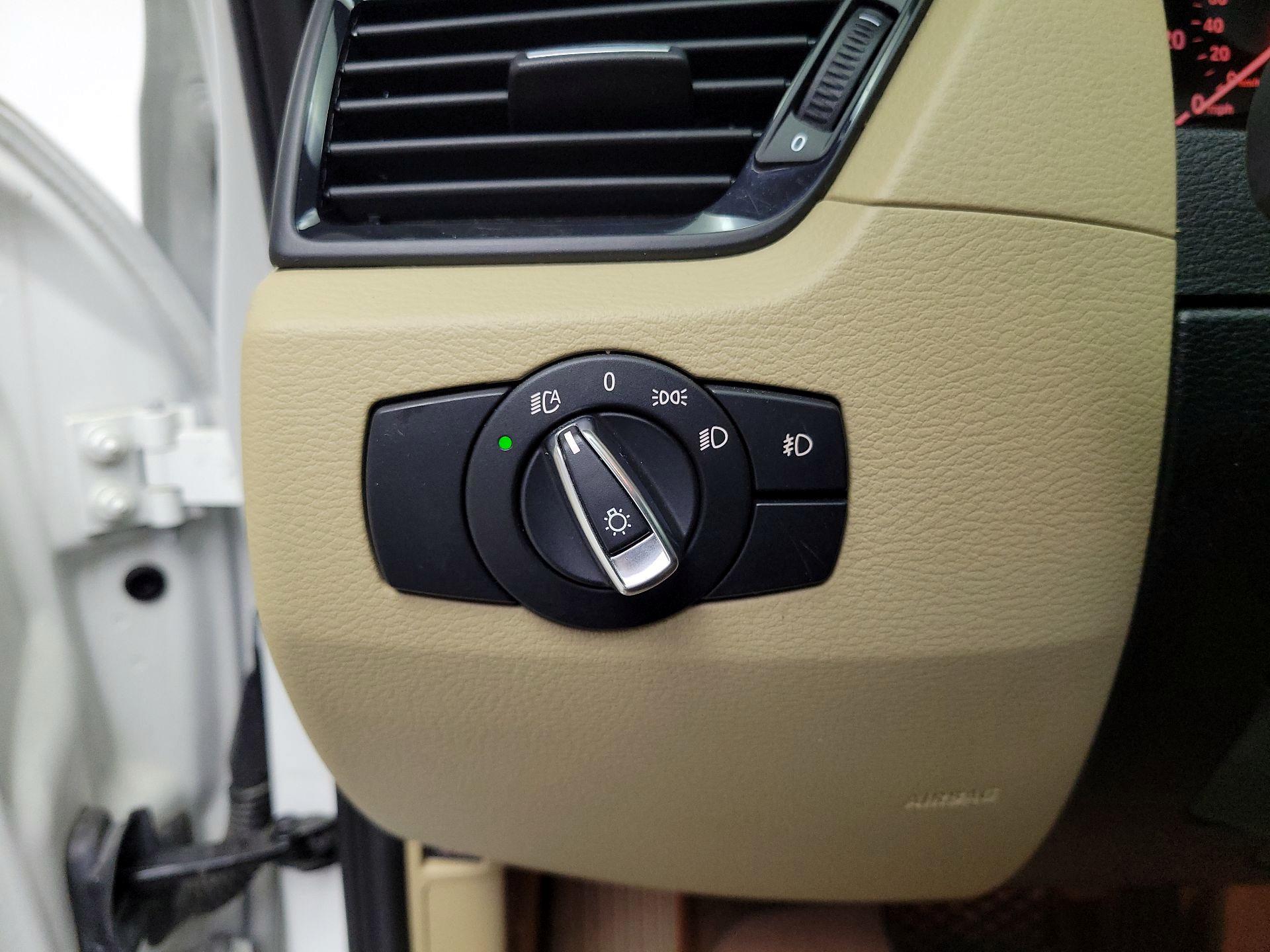Thumbnail: 2014 BMW X1 - 13