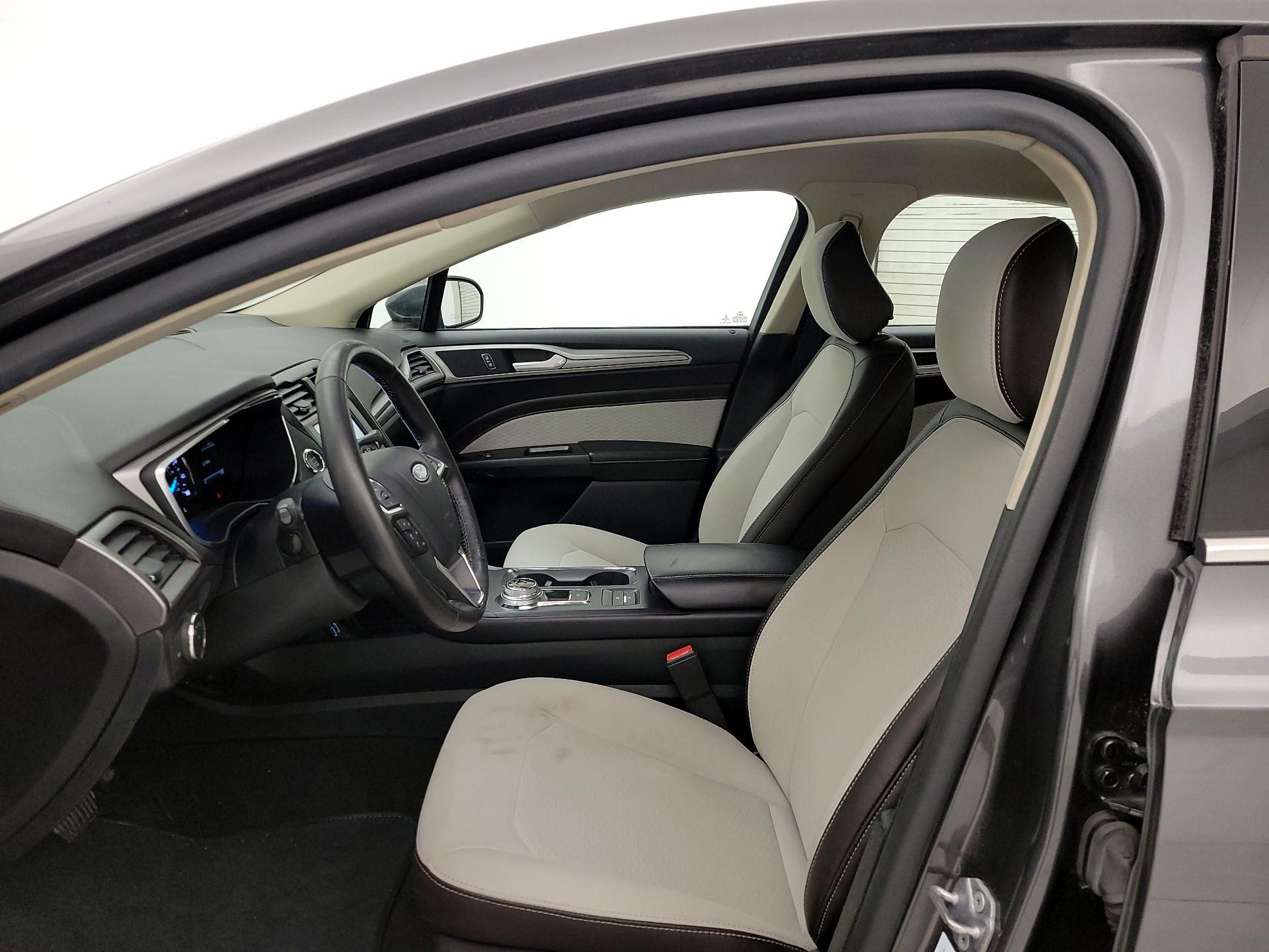 Thumbnail: 2020 Ford Fusion - 11
