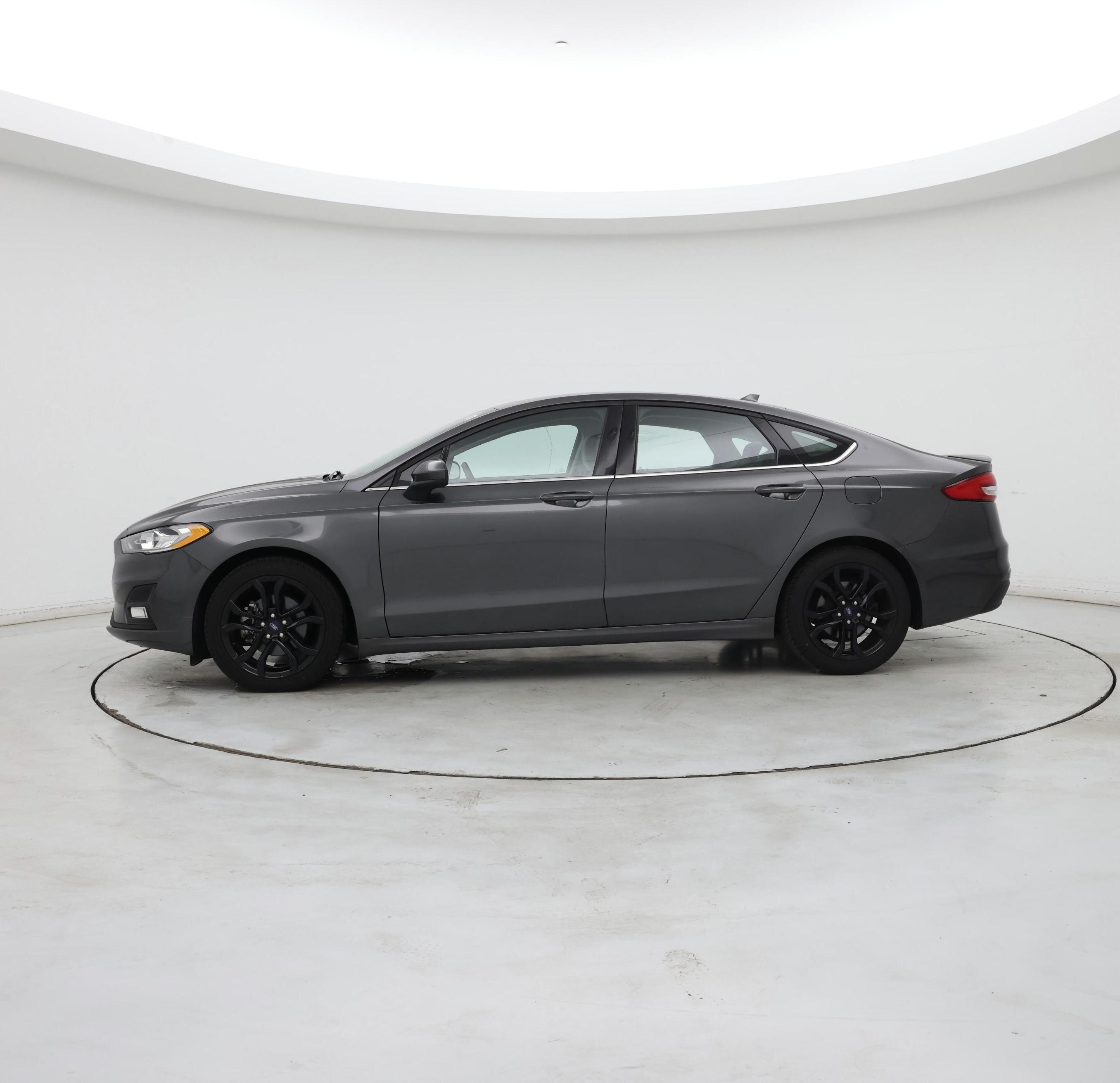 Thumbnail: 2020 Ford Fusion - 3