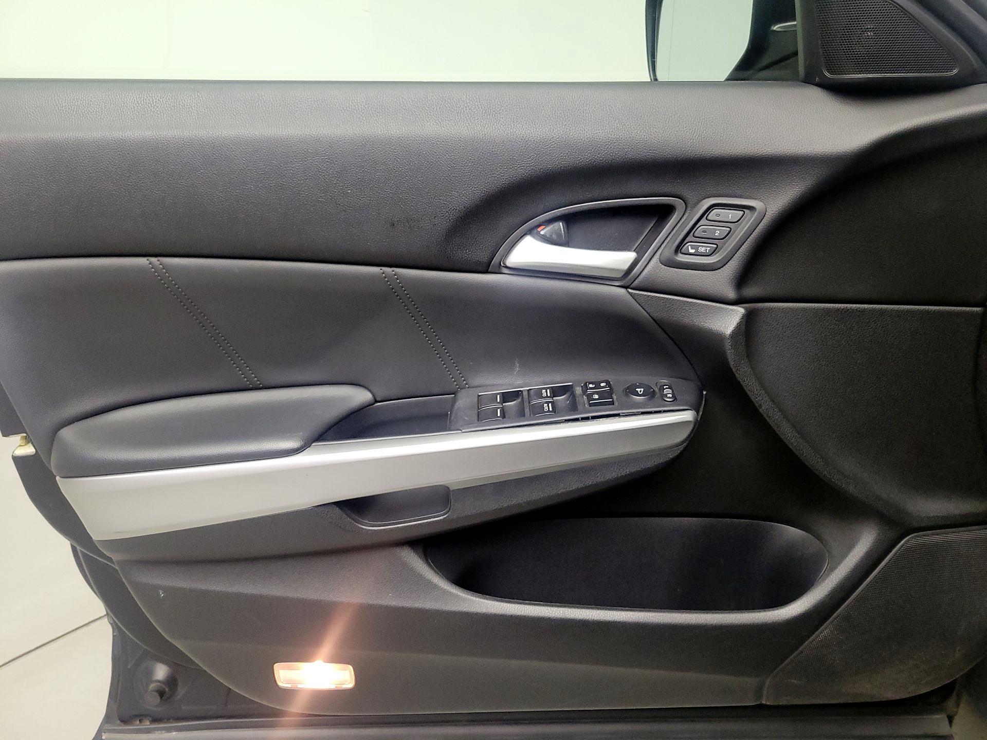Thumbnail: 2015 Honda Accord Crosstour - 12