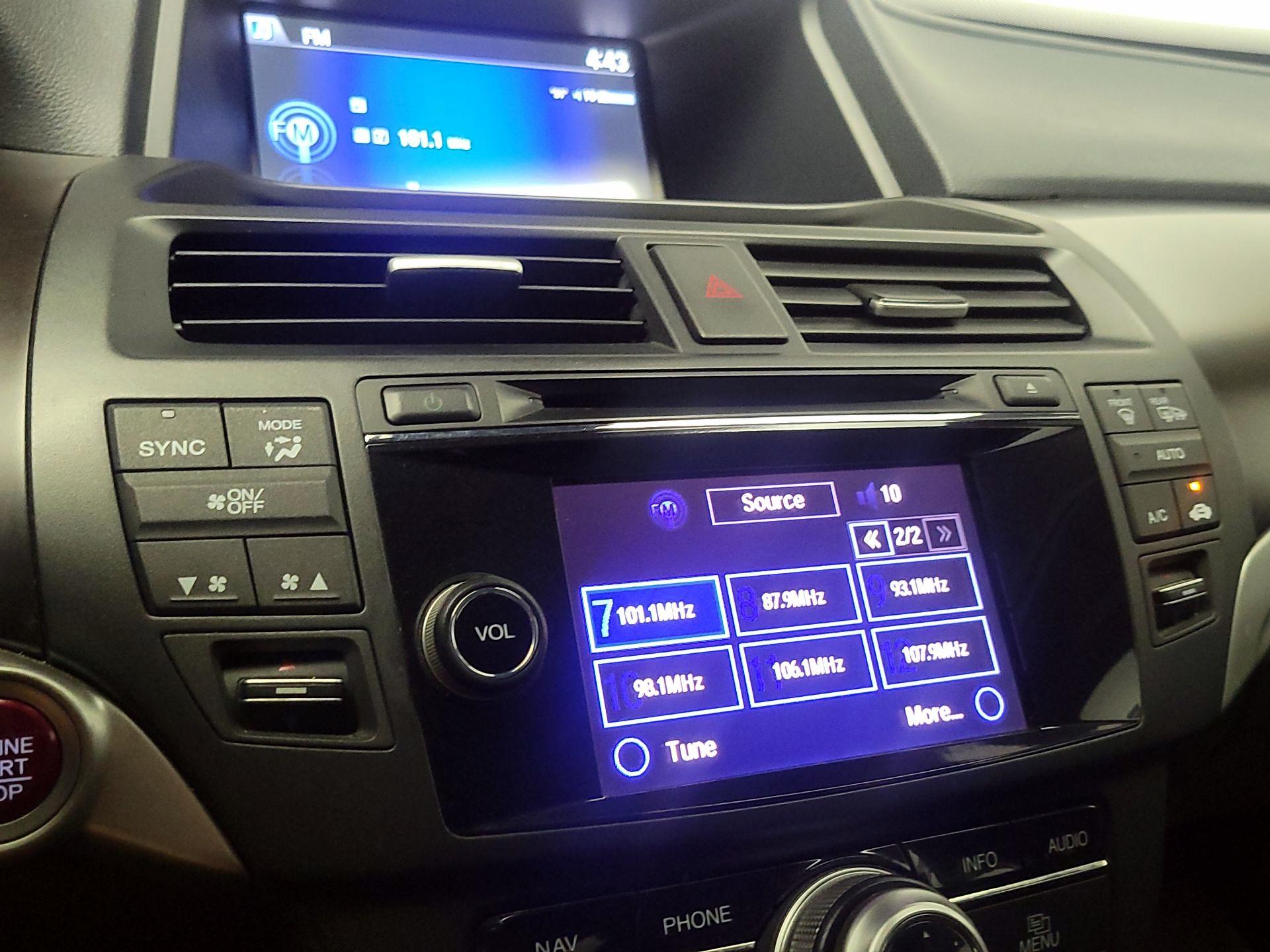 Thumbnail: 2015 Honda Accord Crosstour - 17
