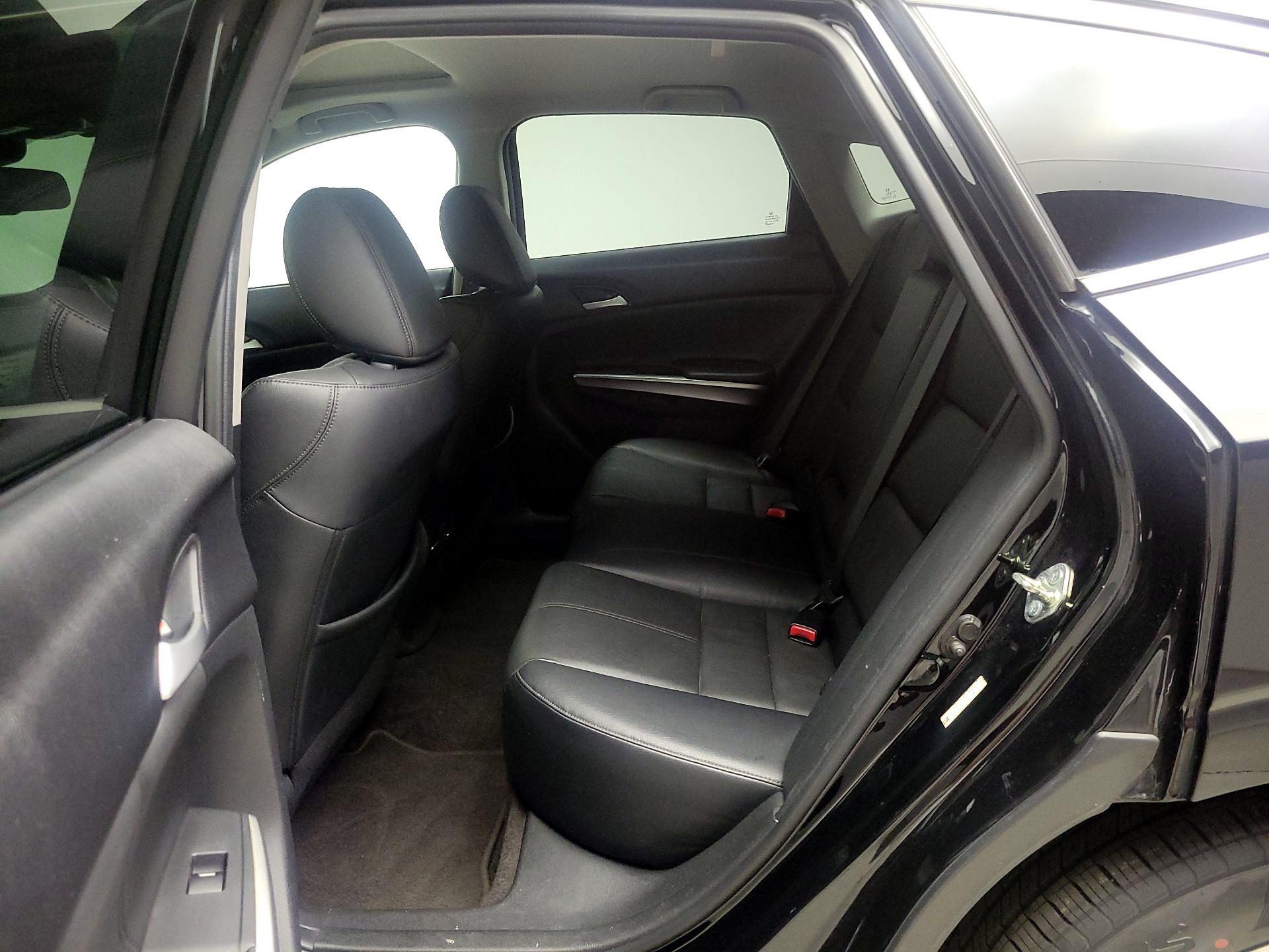Thumbnail: 2015 Honda Accord Crosstour - 20
