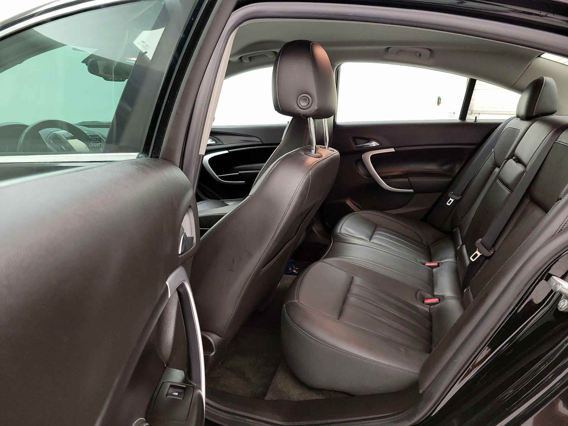 Thumbnail: 2015 Buick Regal - 17