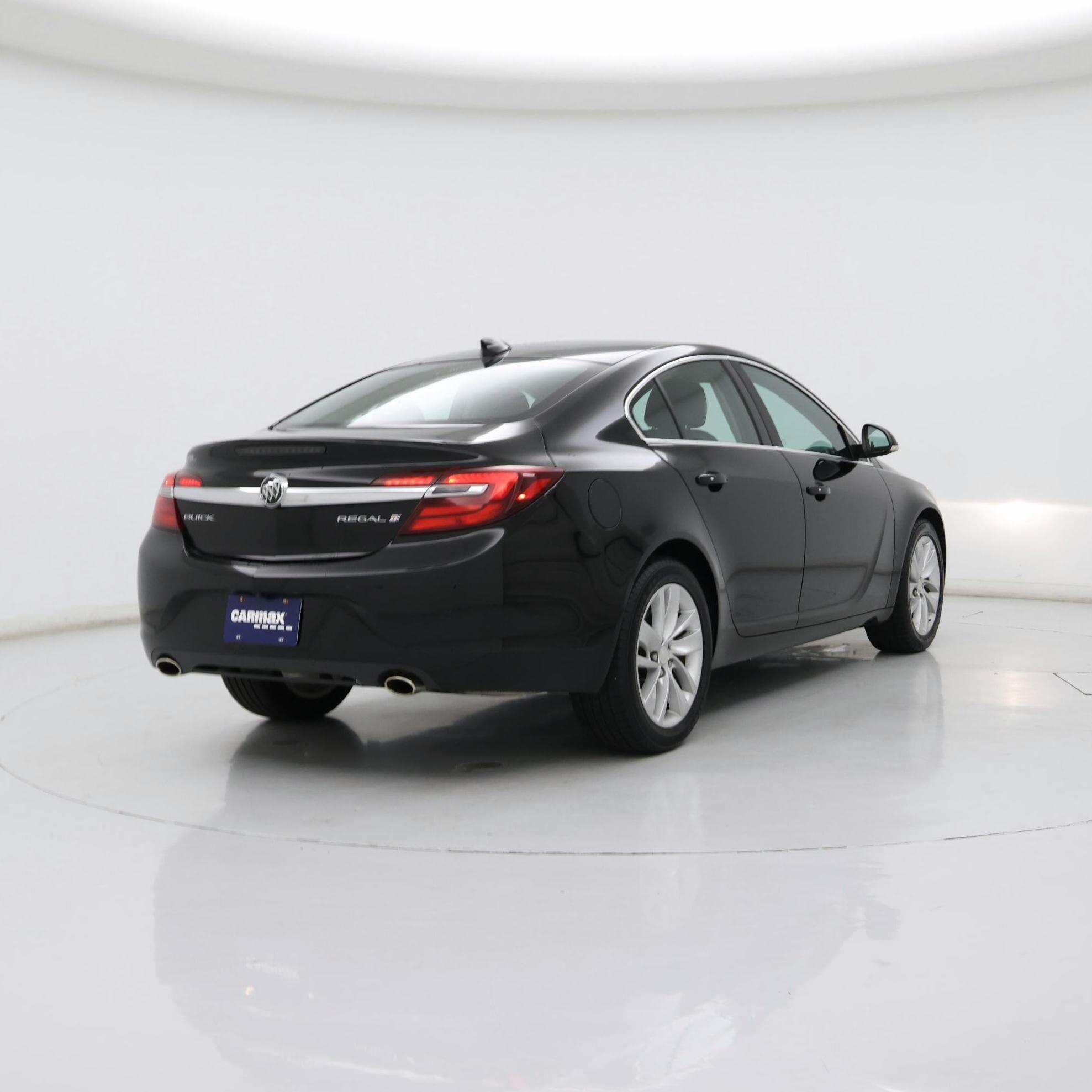 Thumbnail: 2015 Buick Regal - 8