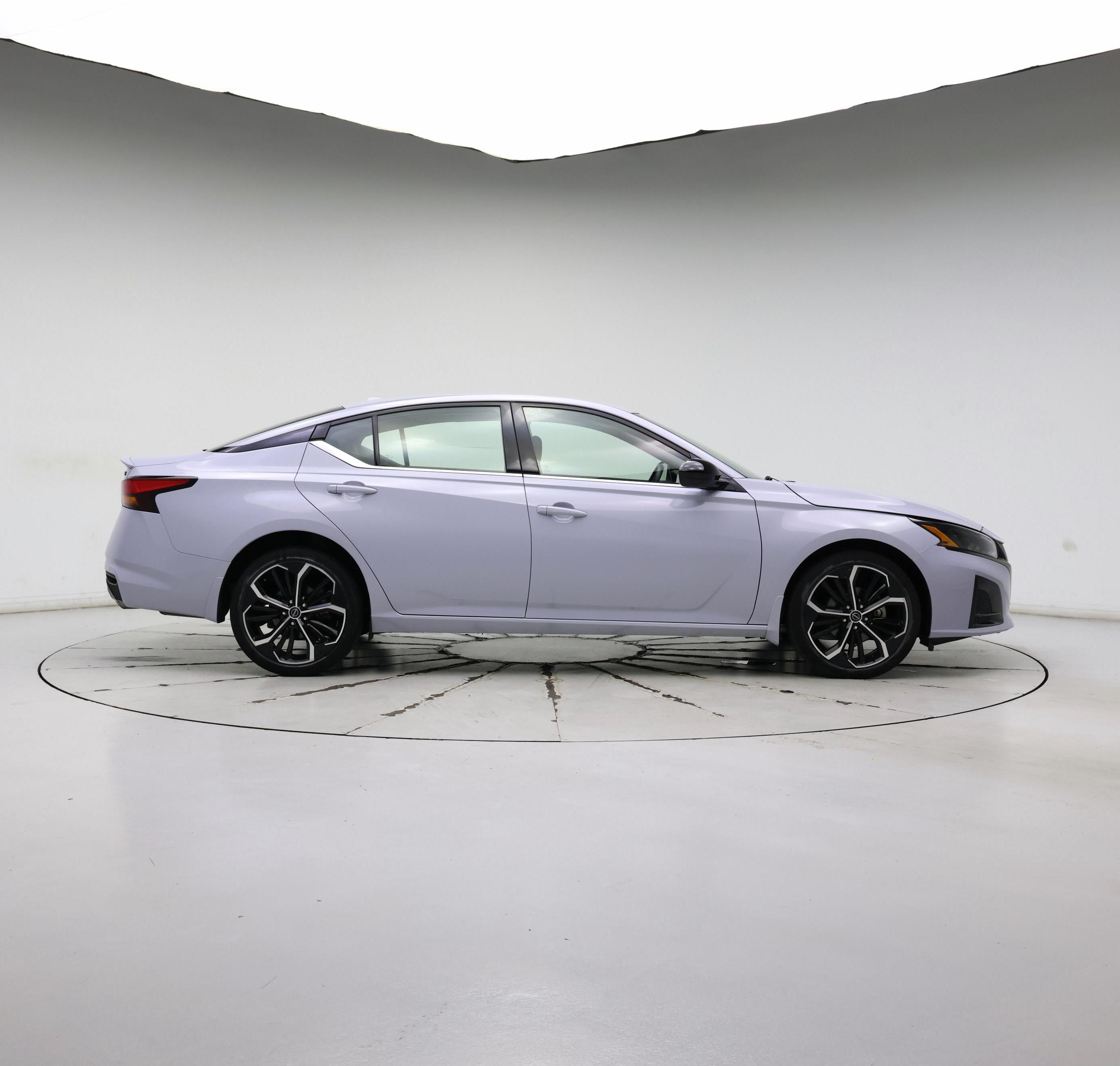 Thumbnail: 2023 Nissan Altima - 7