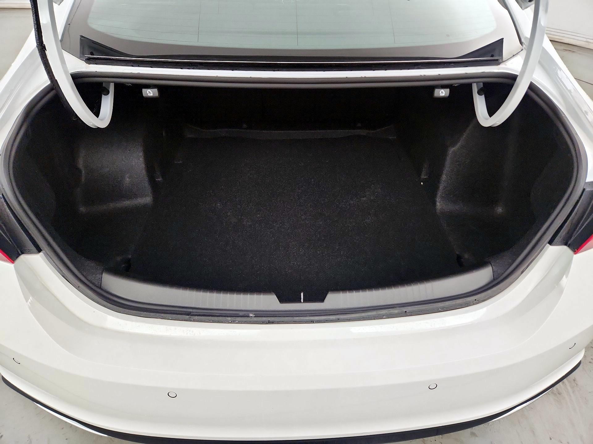 Thumbnail: 2025 Chevrolet Malibu - 20