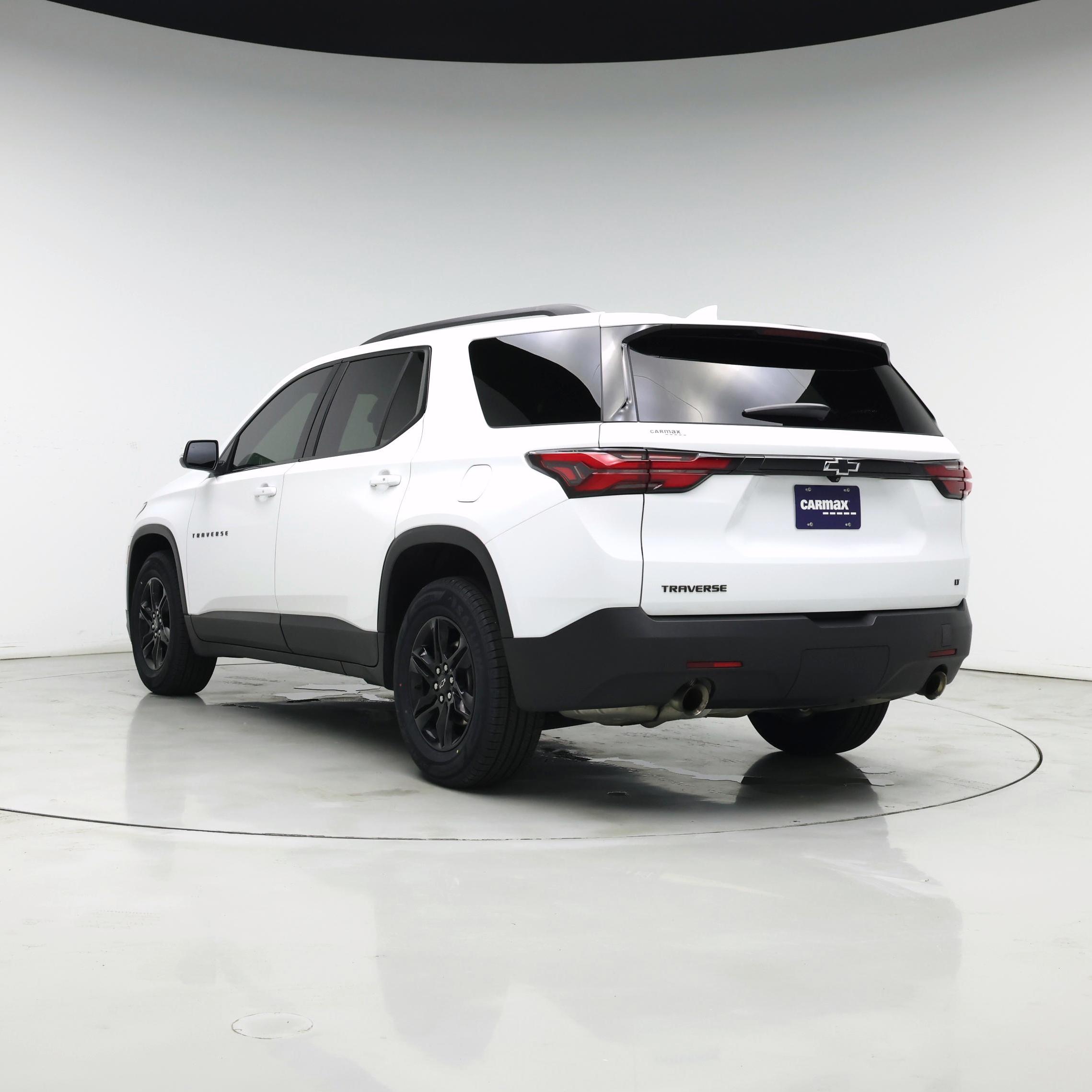 Thumbnail: 2023 Chevrolet Traverse - 2