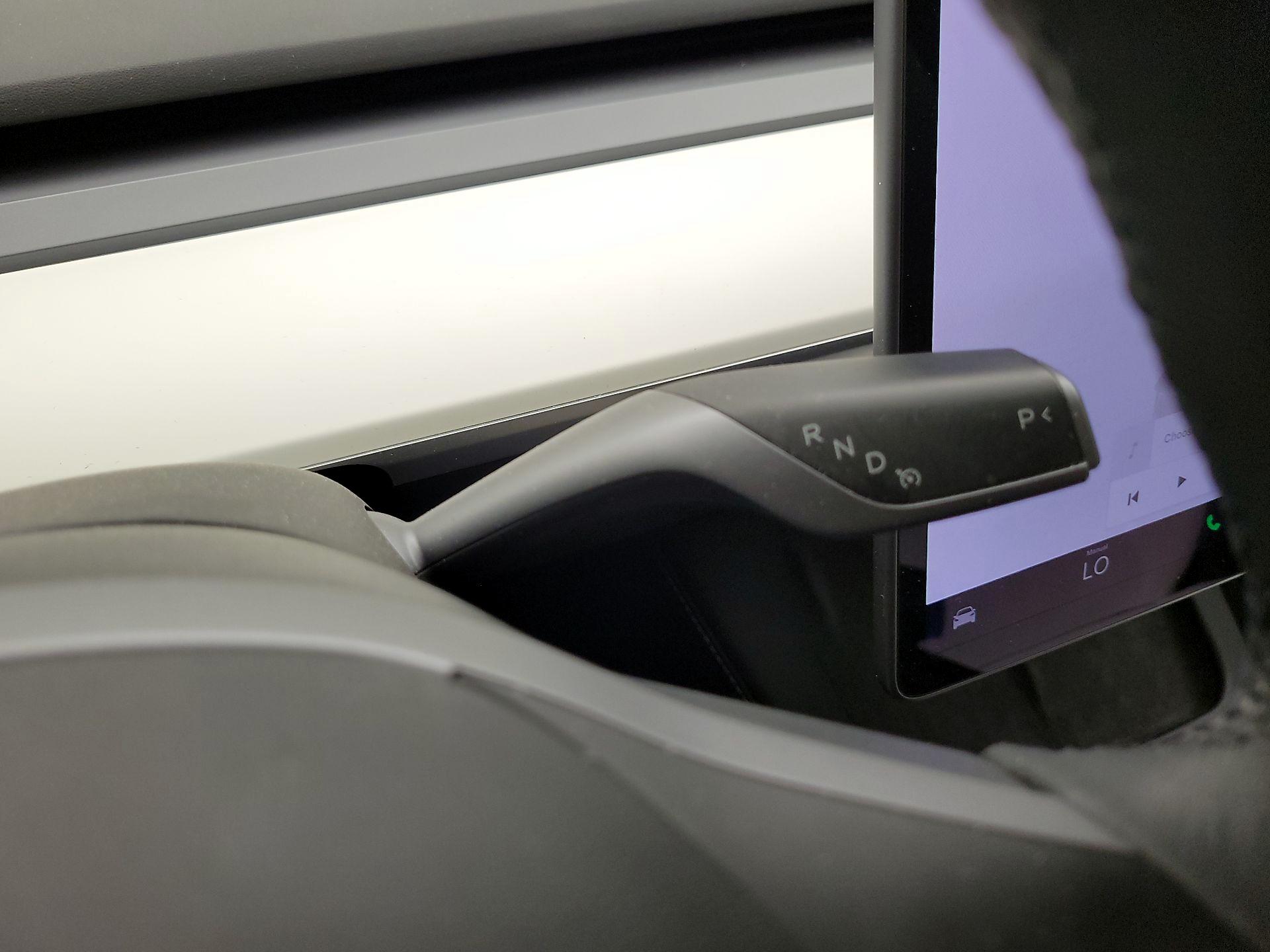 Thumbnail: 2022 Tesla Model 3 - 16