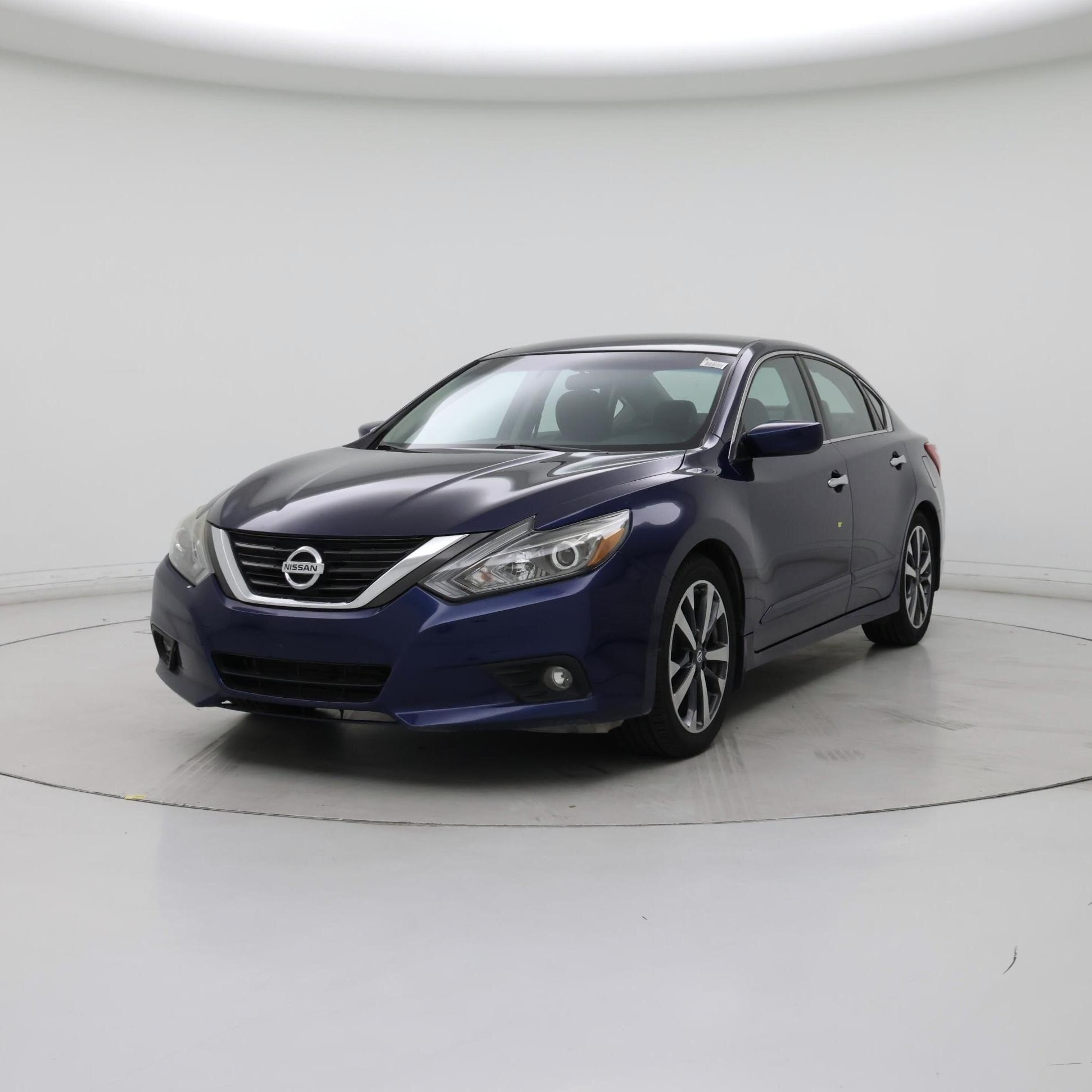 Thumbnail: 2016 Nissan Altima - 4
