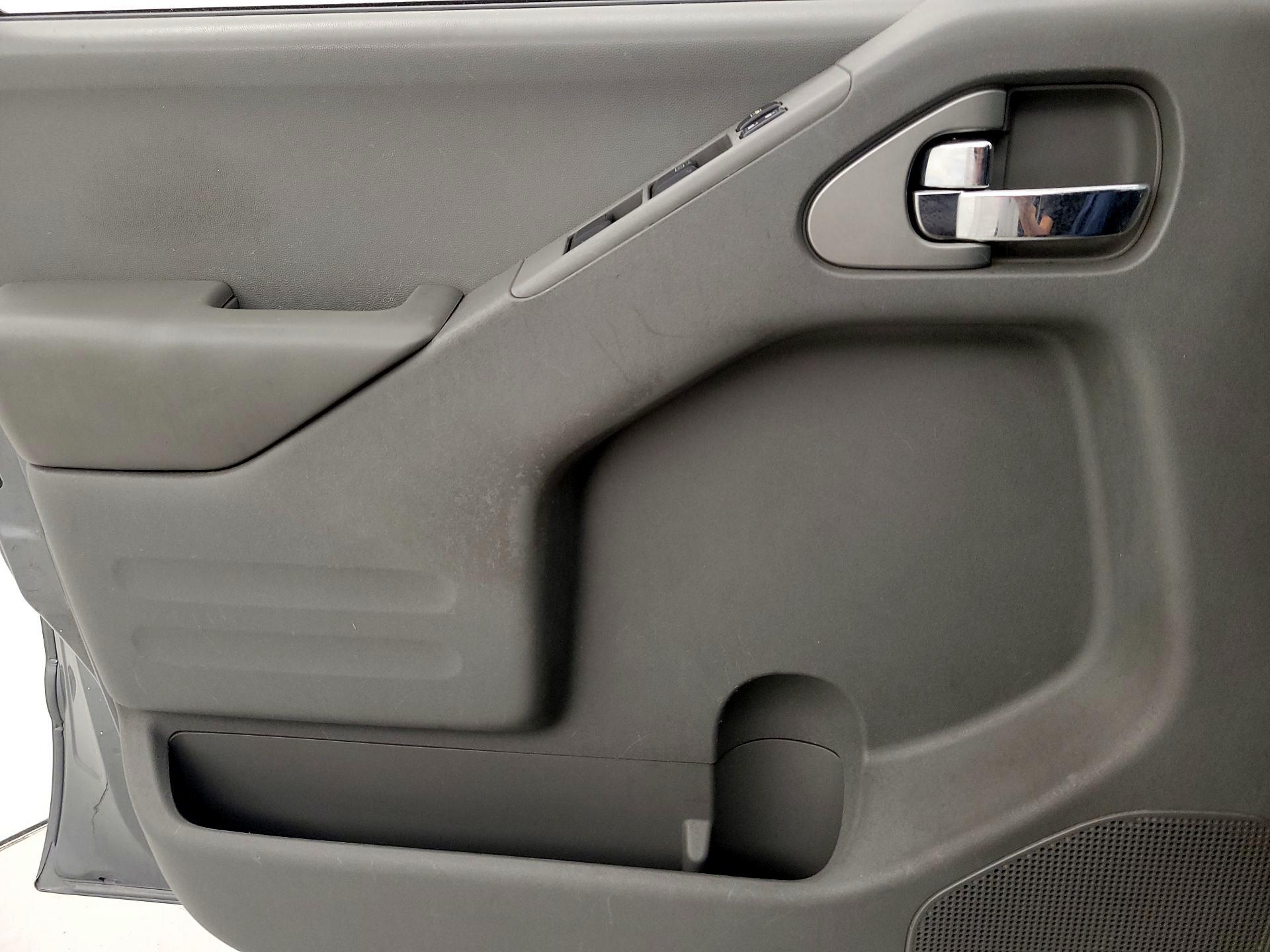 Thumbnail: 2016 Nissan Frontier - 12