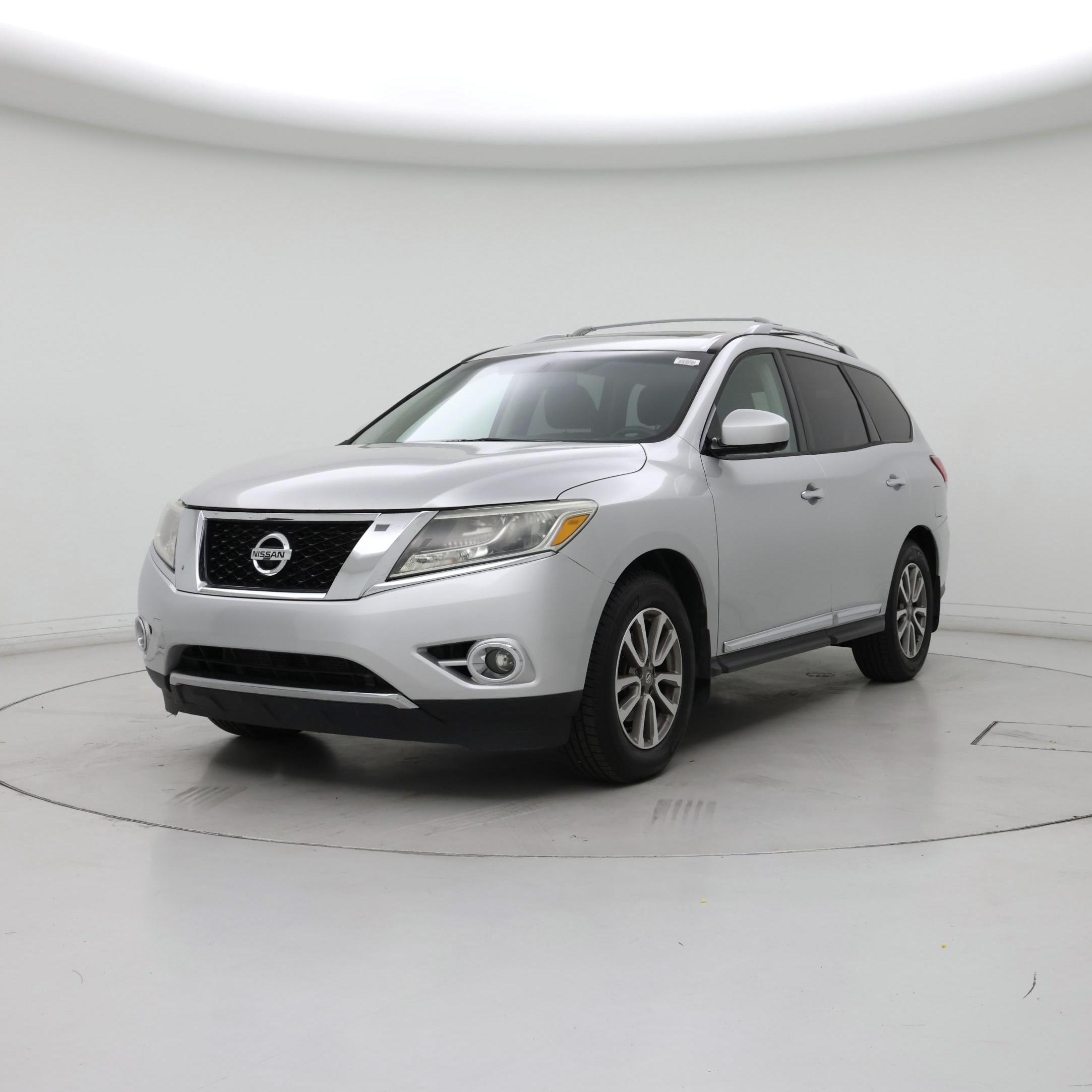 Thumbnail: 2015 Nissan Pathfinder - 4