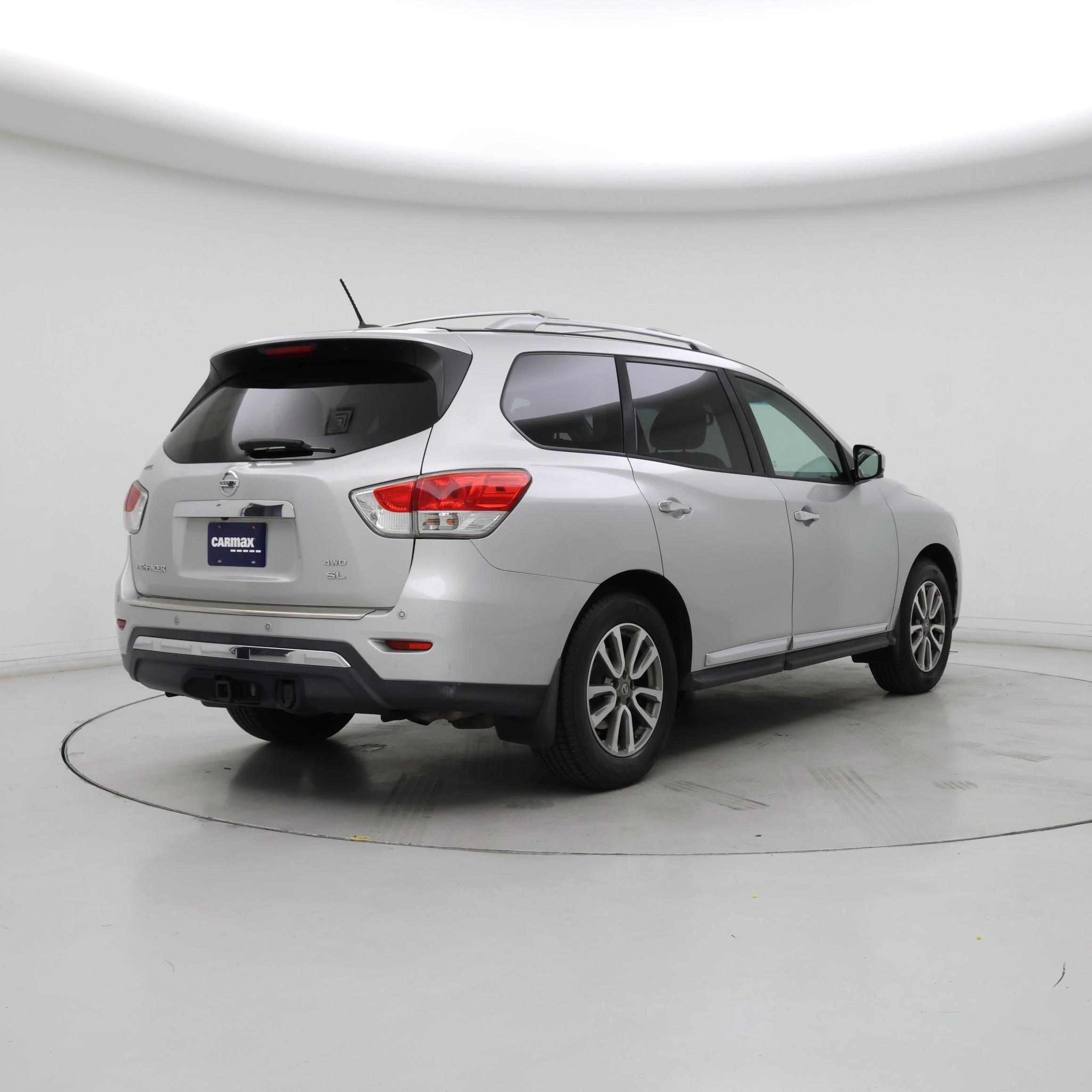 Thumbnail: 2015 Nissan Pathfinder - 8