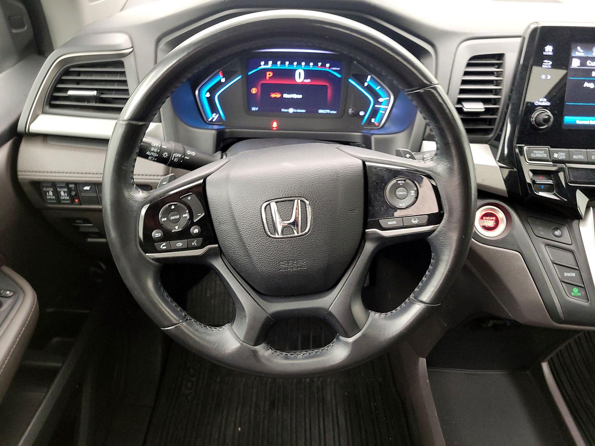 Thumbnail: 2018 Honda Odyssey - 10