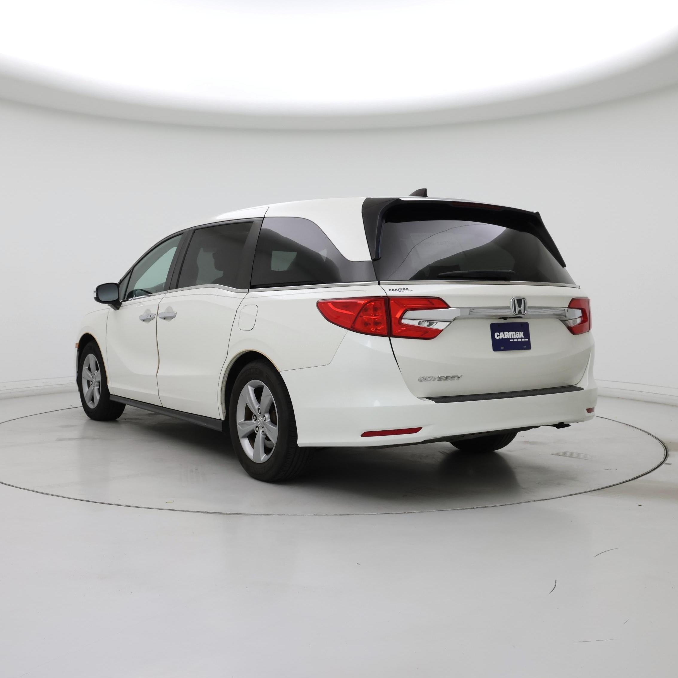 Thumbnail: 2018 Honda Odyssey - 2