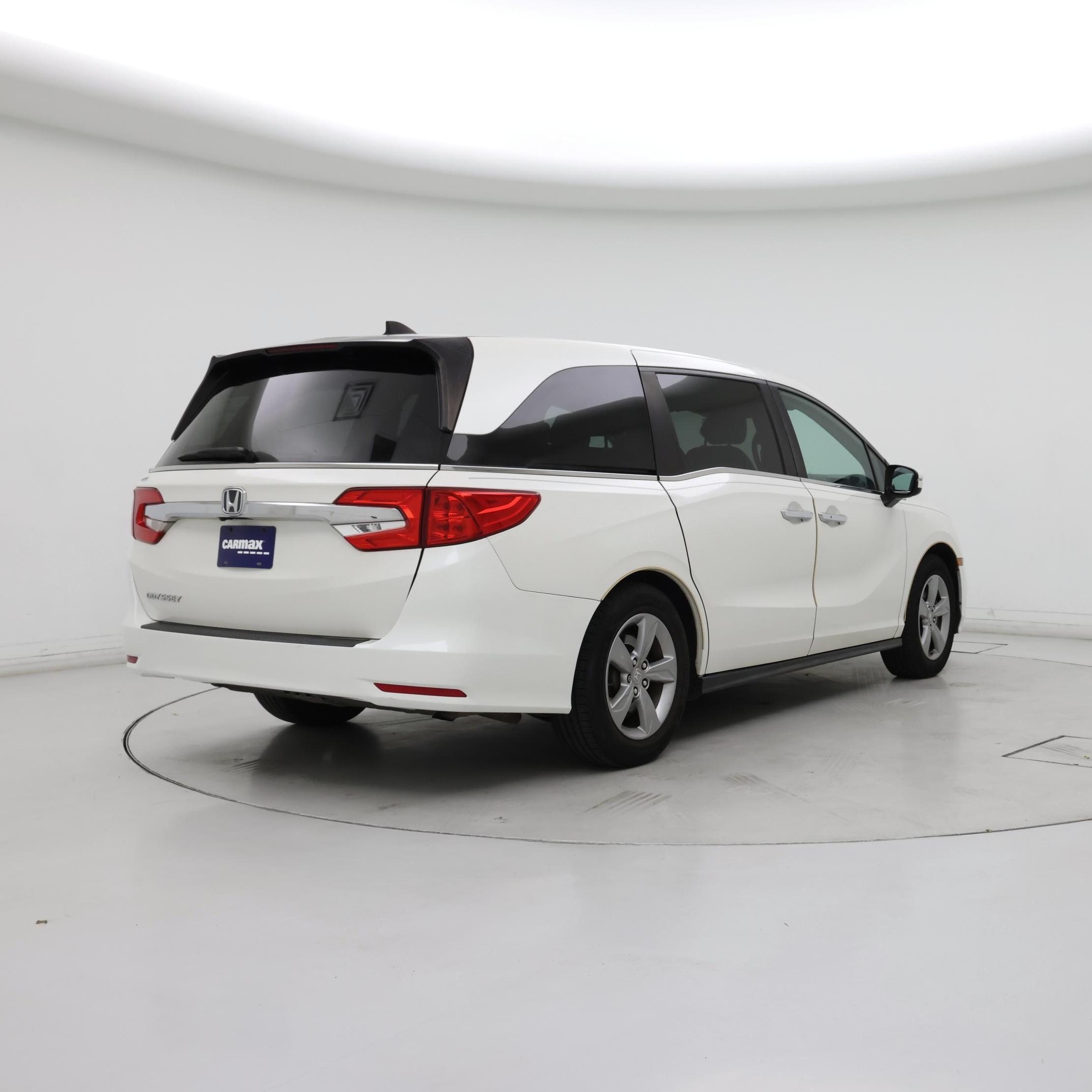 Thumbnail: 2018 Honda Odyssey - 8