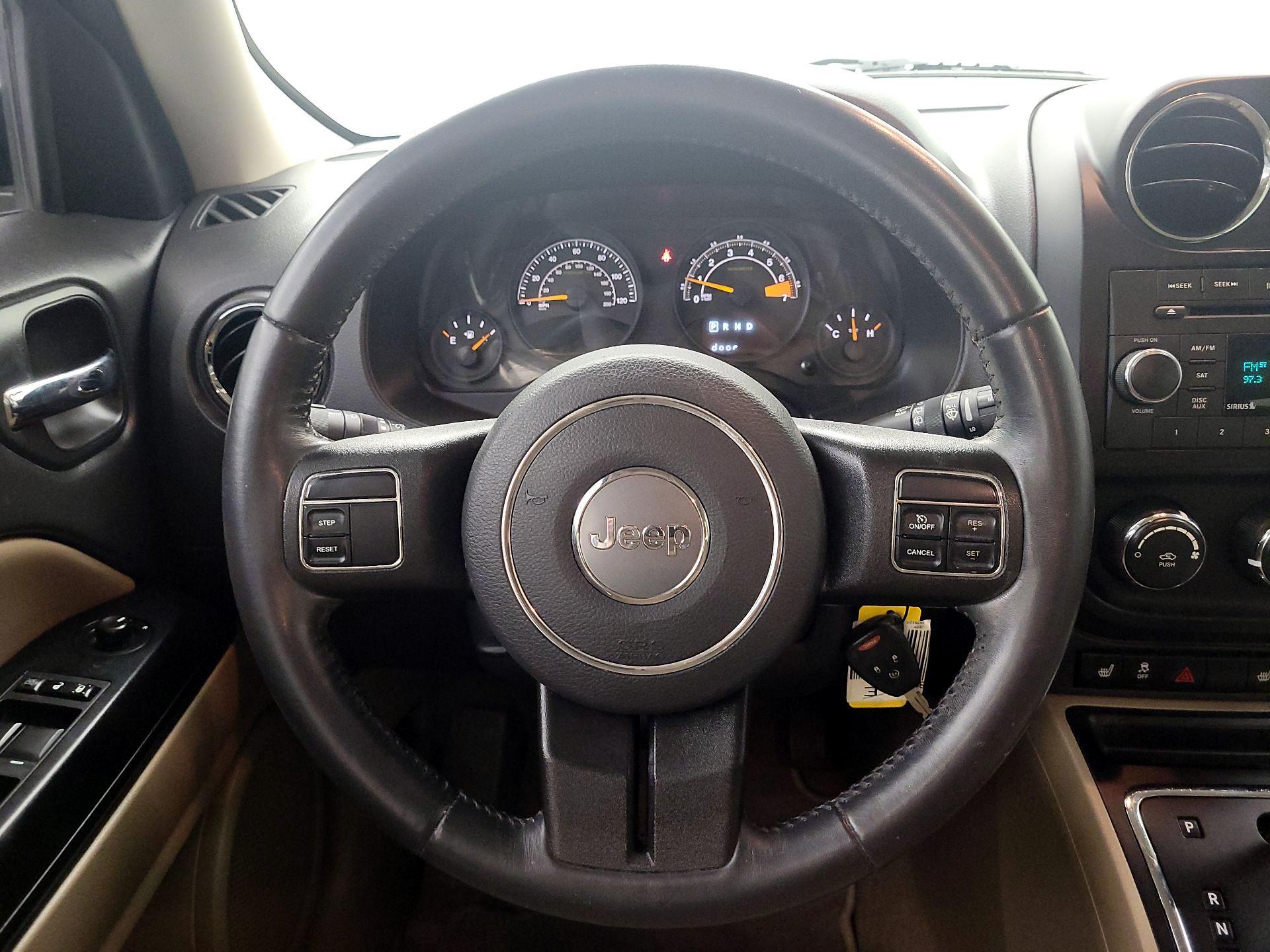 Thumbnail: 2016 Jeep Patriot - 10
