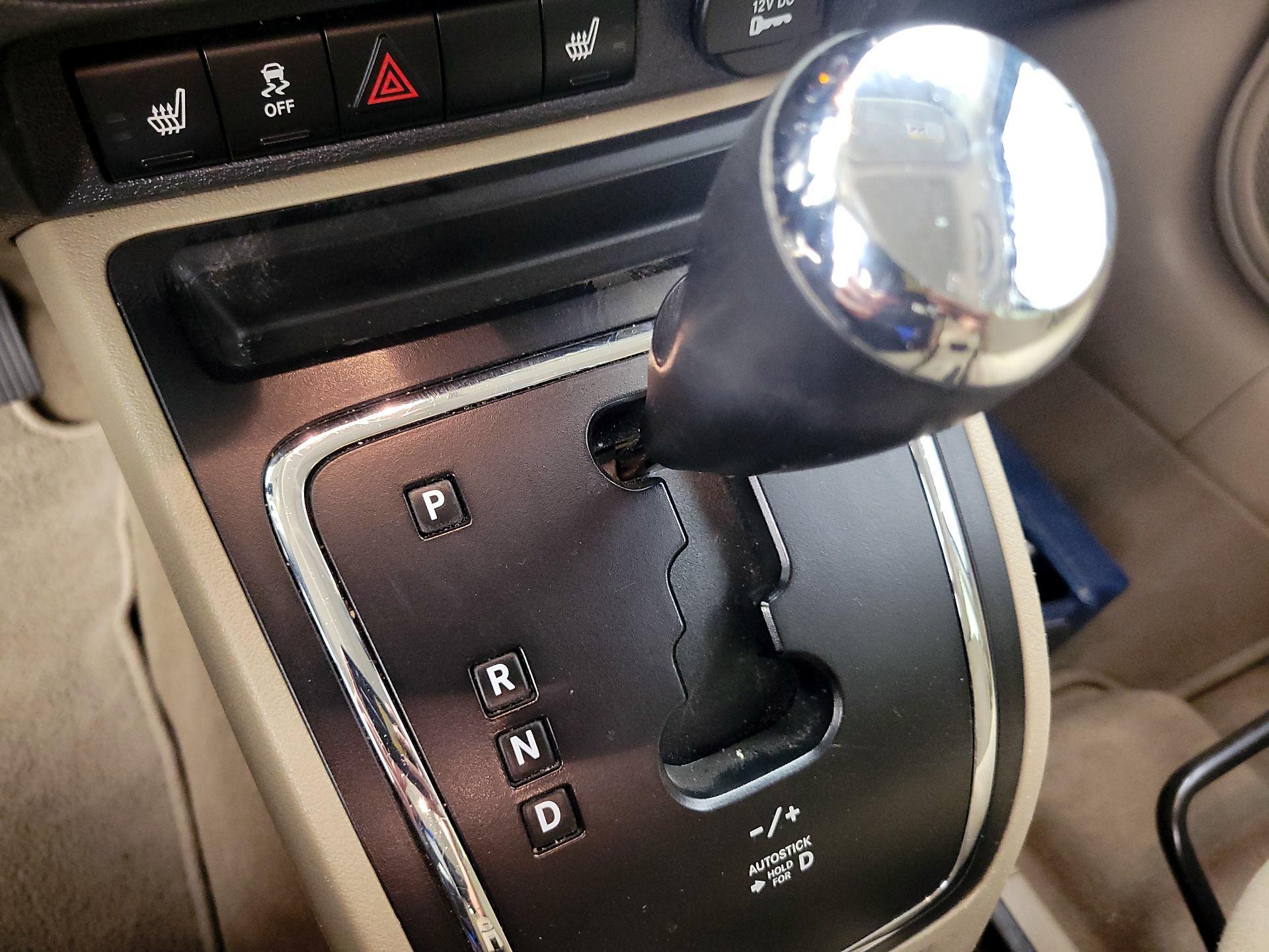 Thumbnail: 2016 Jeep Patriot - 15