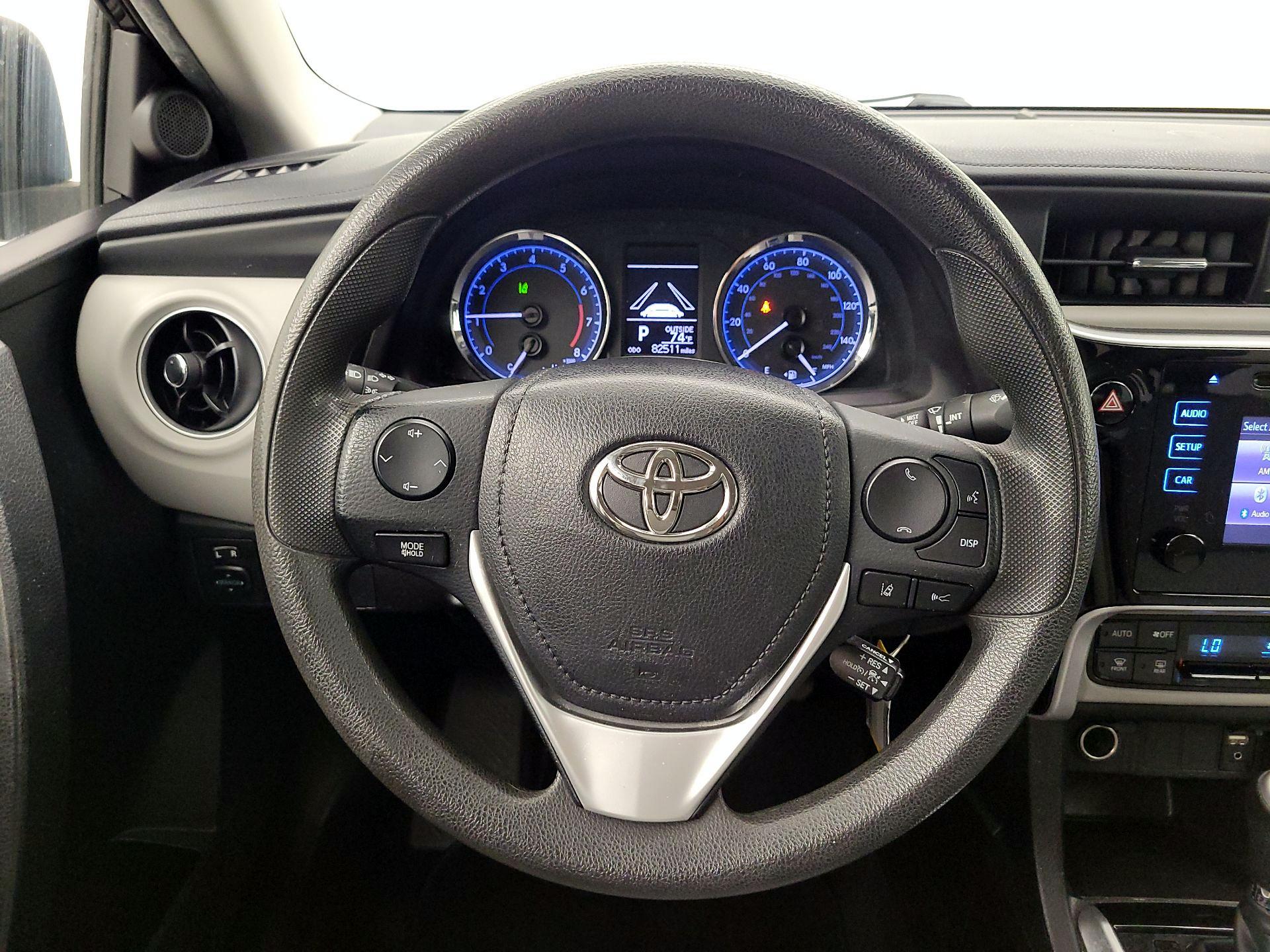 Thumbnail: 2019 Toyota Corolla - 10
