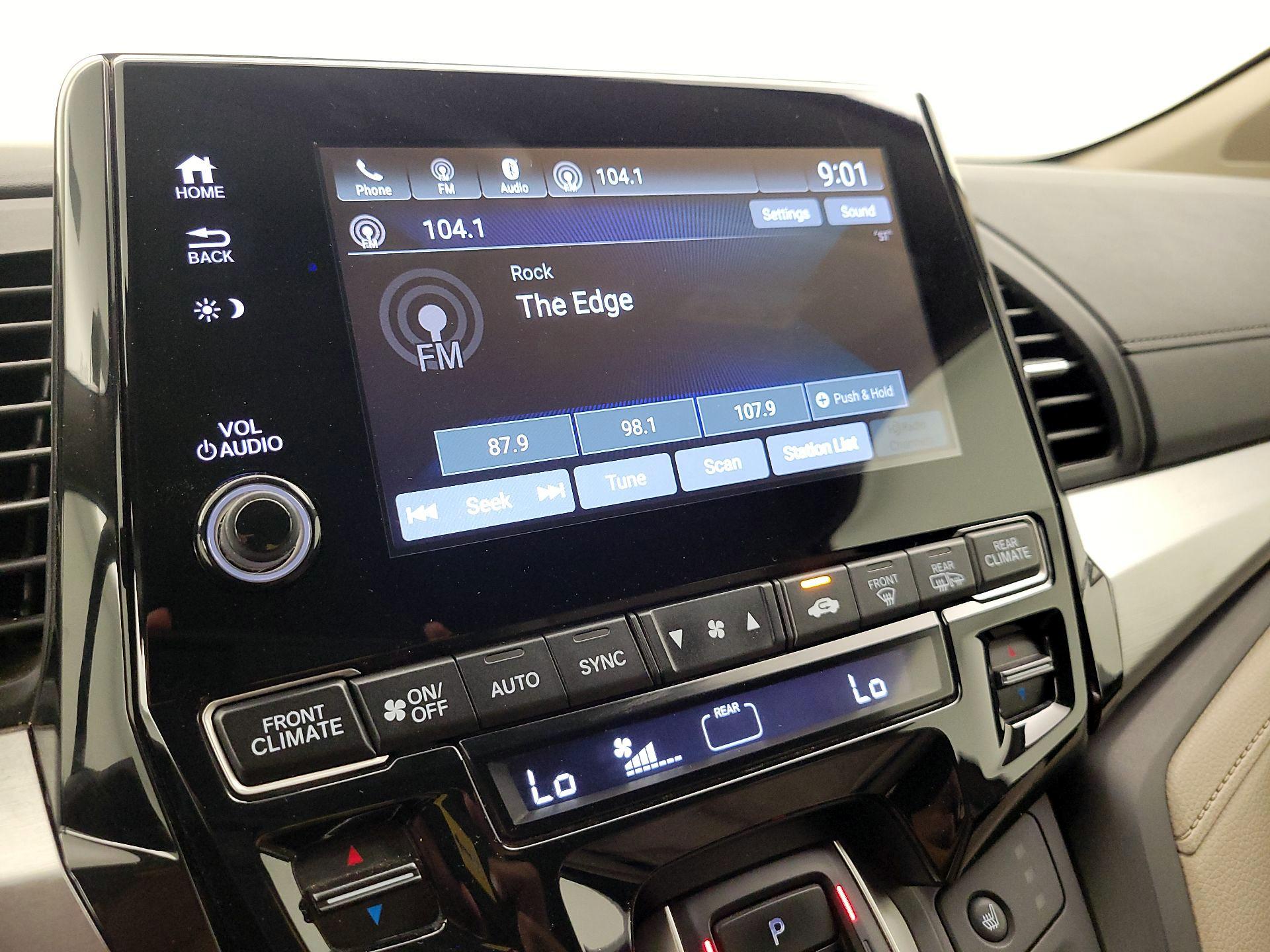 Thumbnail: 2019 Honda Odyssey - 15