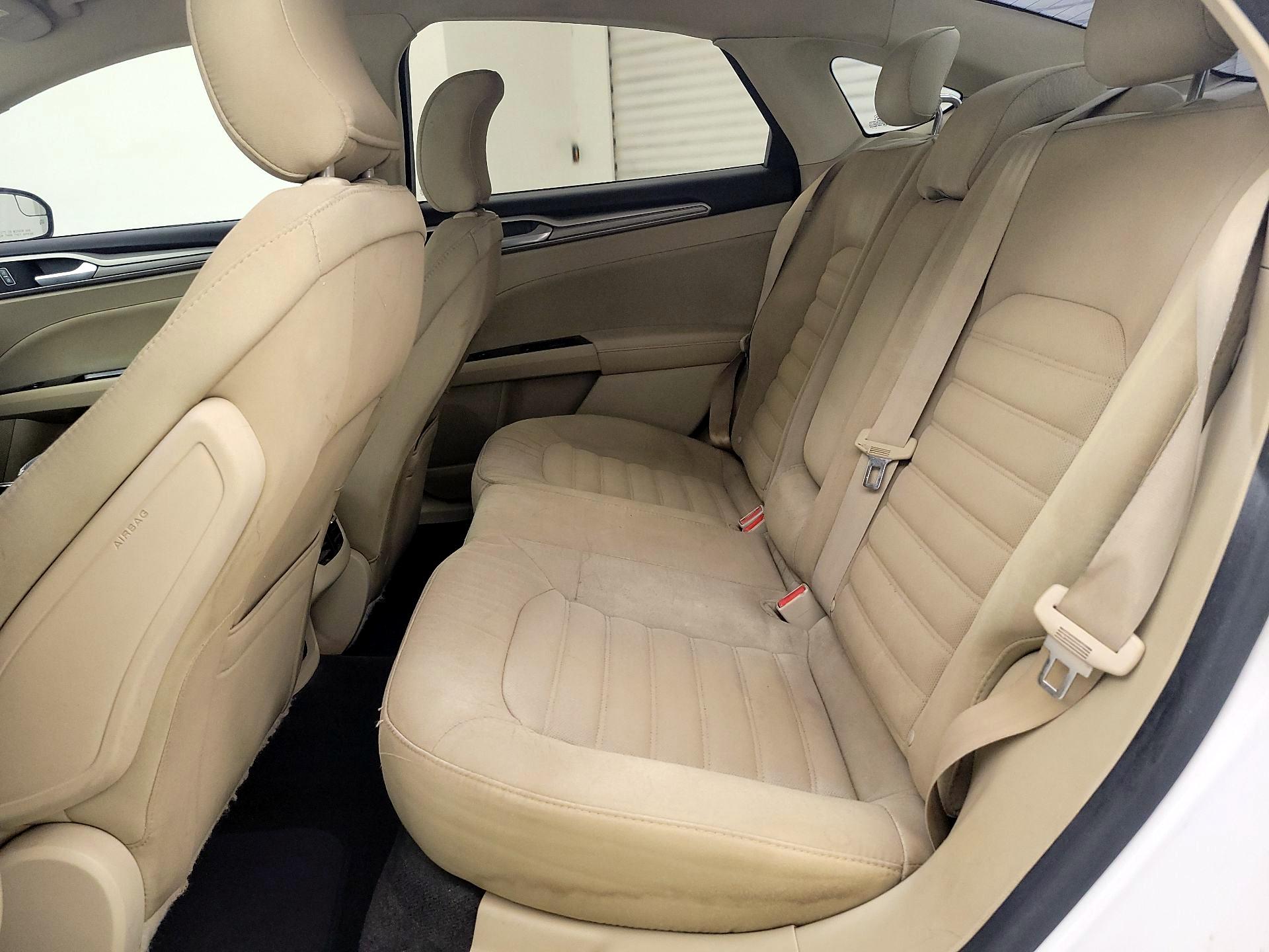 Thumbnail: 2015 Ford Fusion - 19