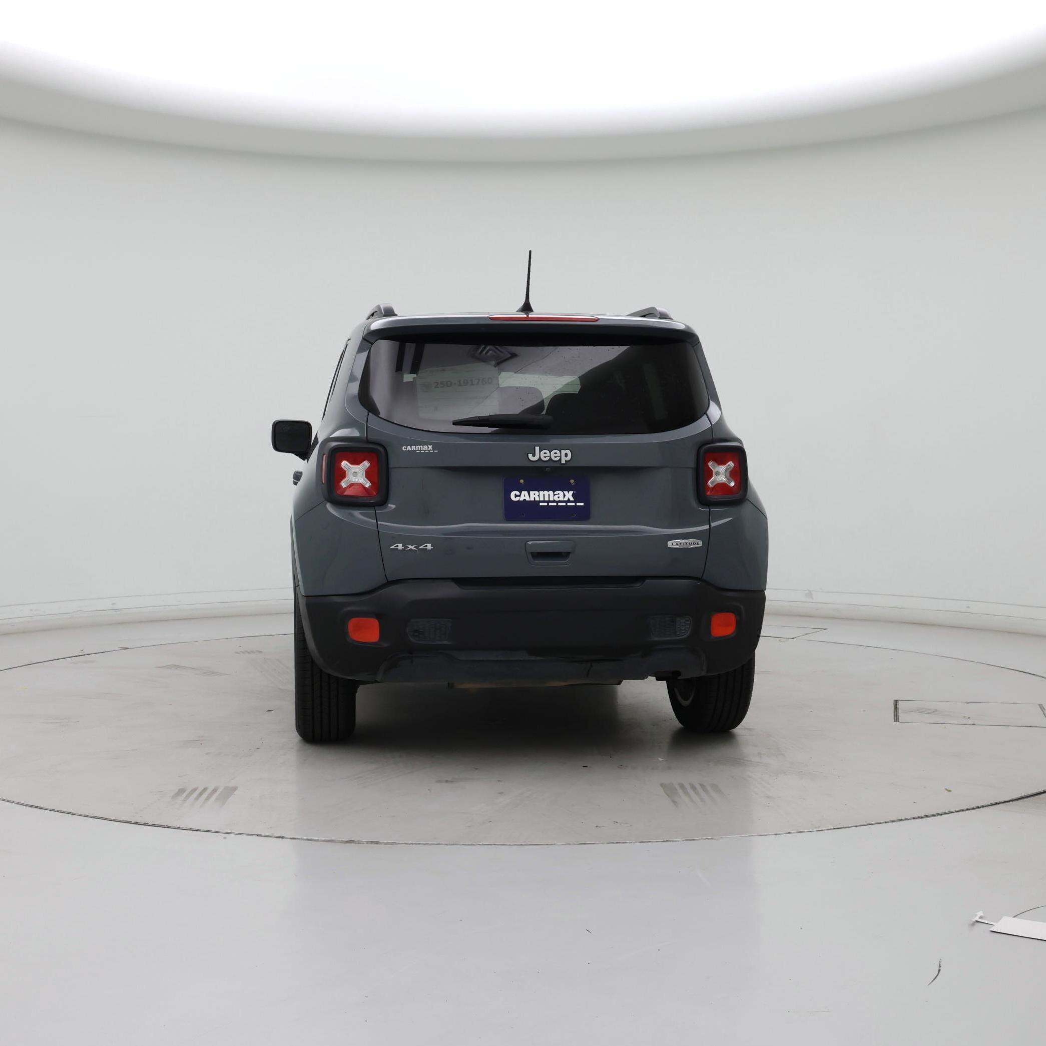 Thumbnail: 2018 Jeep Renegade - 6