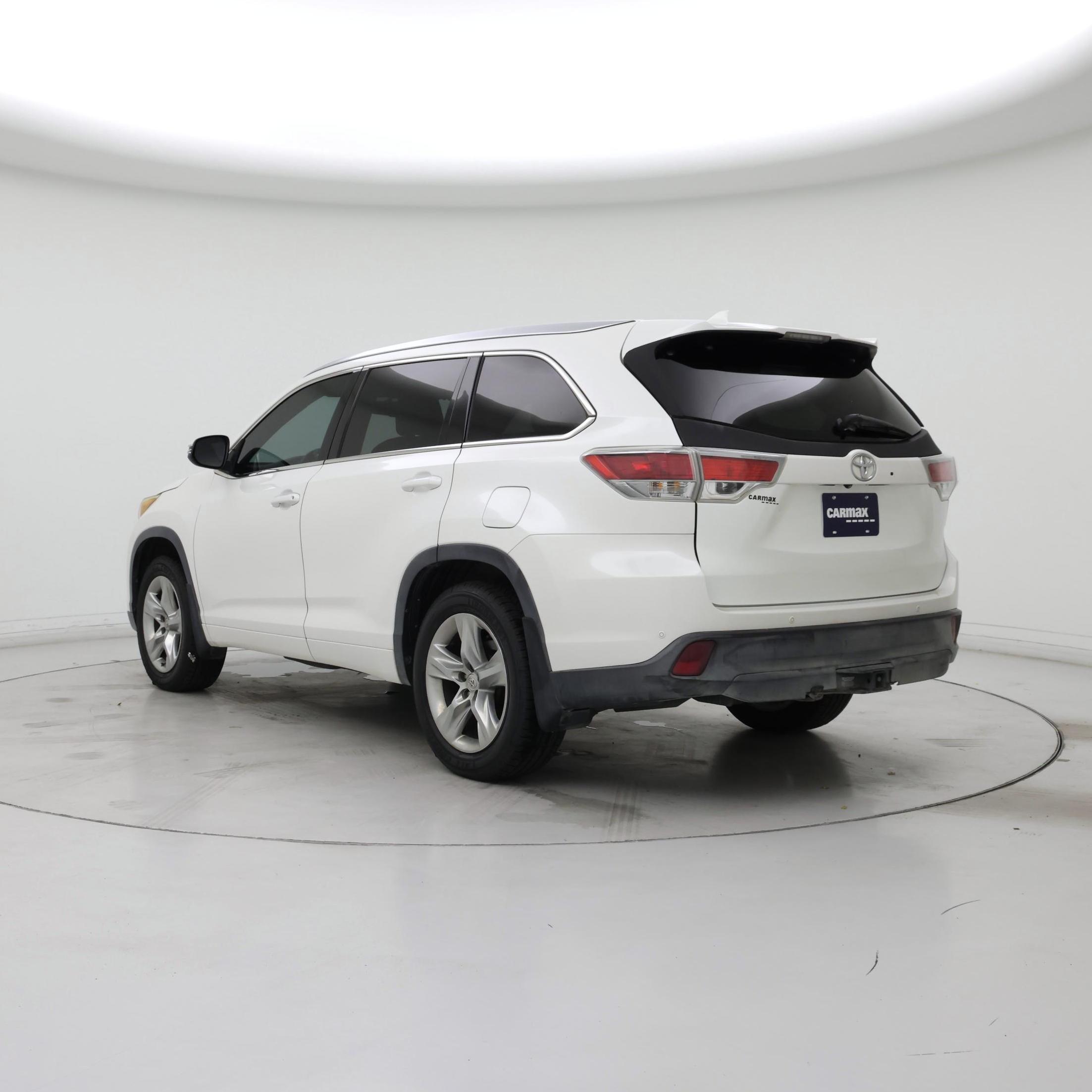 Thumbnail: 2015 Toyota Highlander - 2