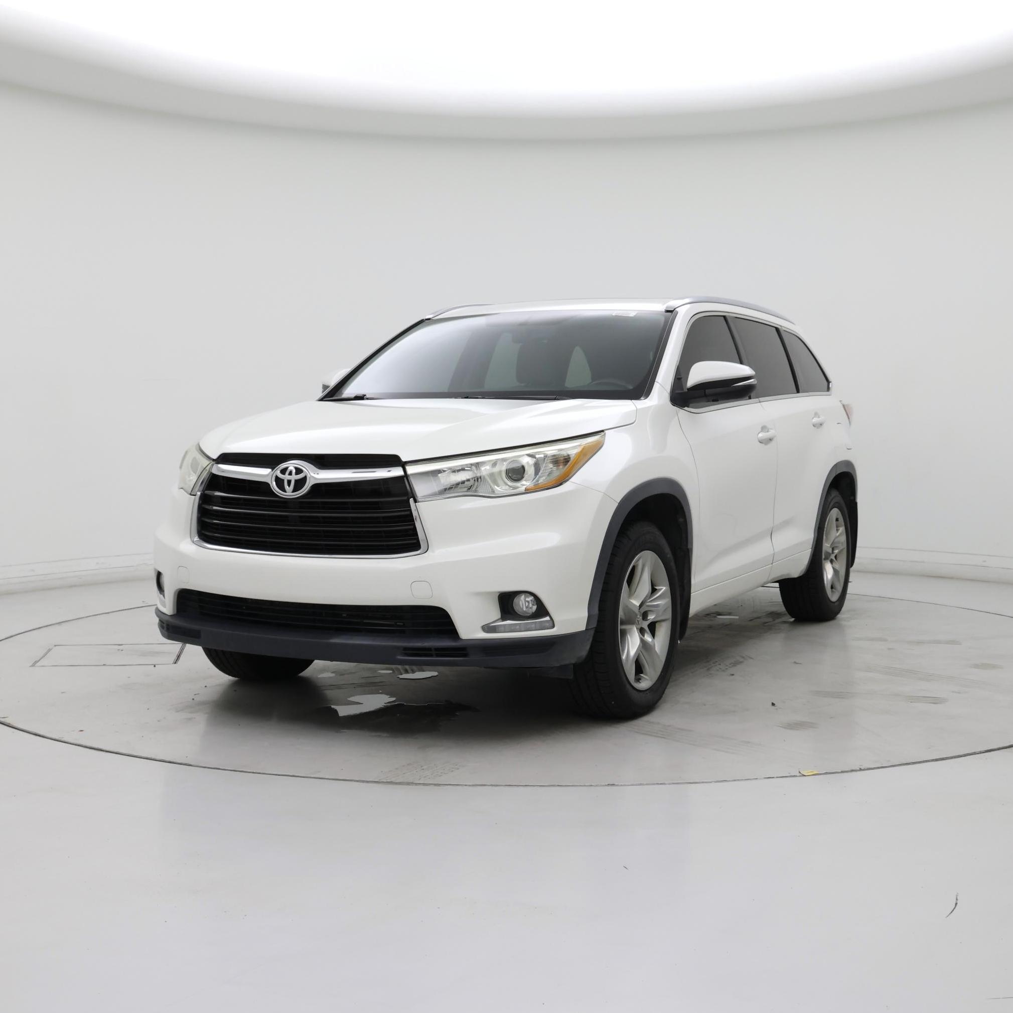 Thumbnail: 2015 Toyota Highlander - 4