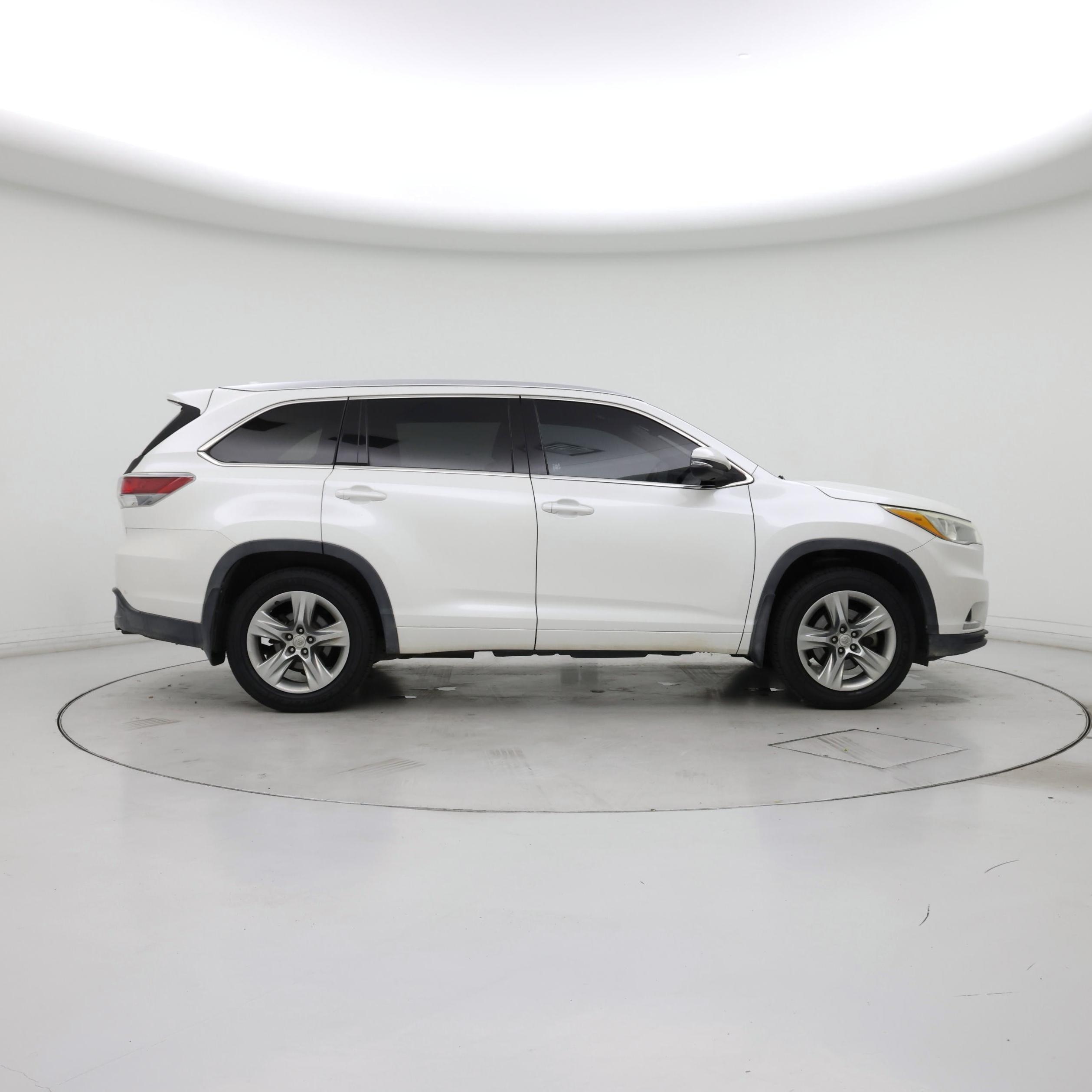 Thumbnail: 2015 Toyota Highlander - 7