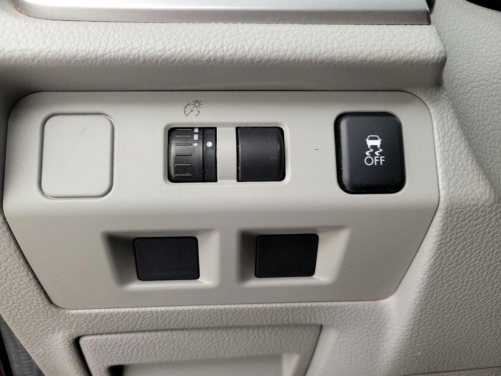 Thumbnail: 2014 Subaru Forester - 13