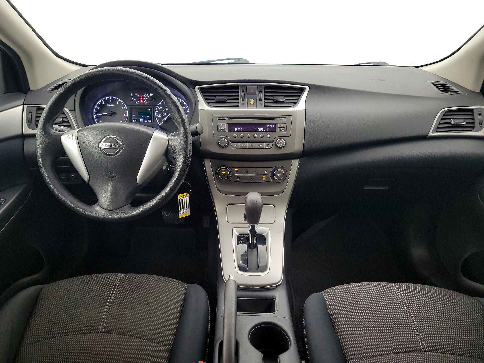 Thumbnail: 2014 Nissan Sentra - 9