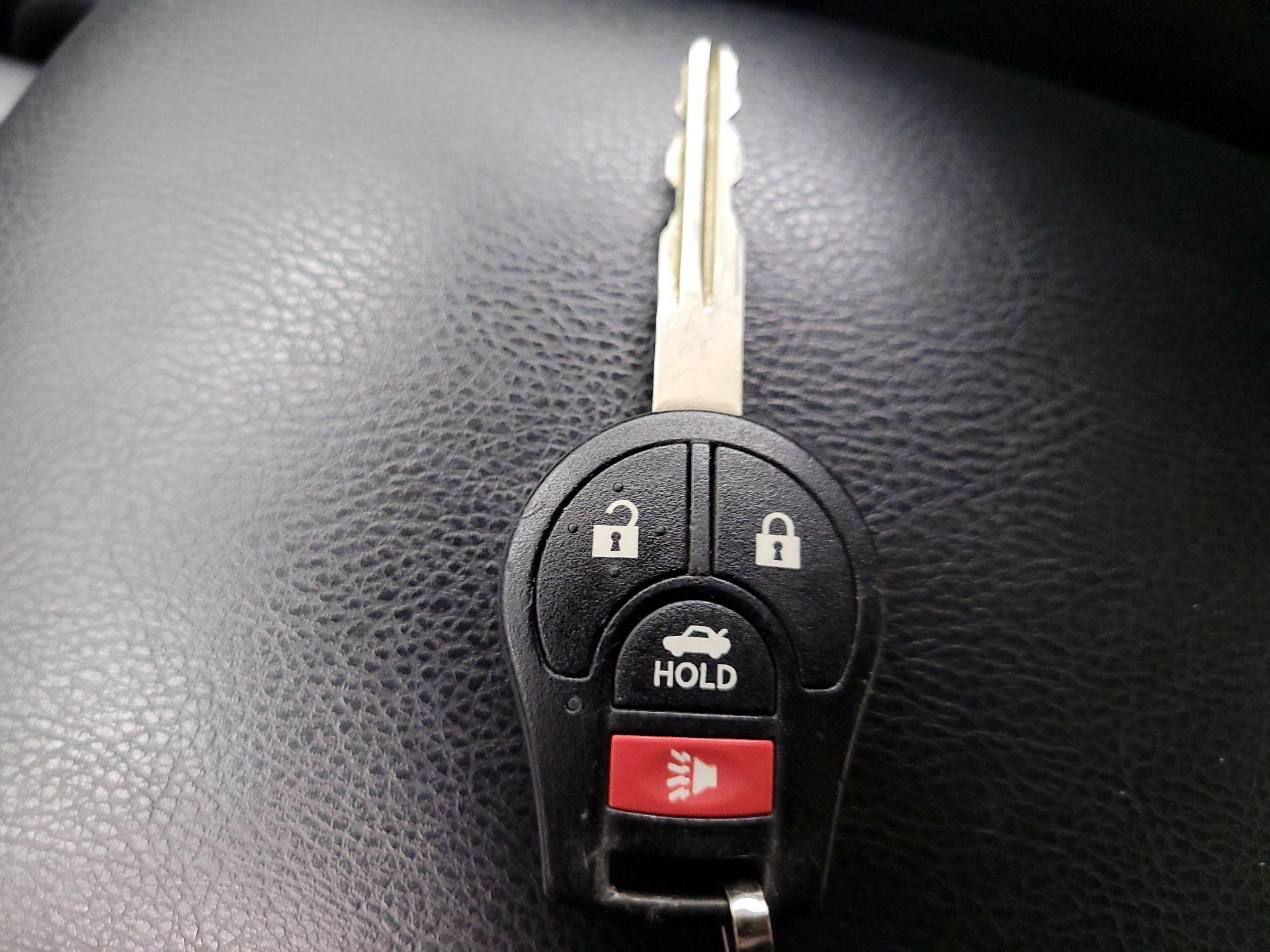 Thumbnail: 2014 Nissan Sentra - 20