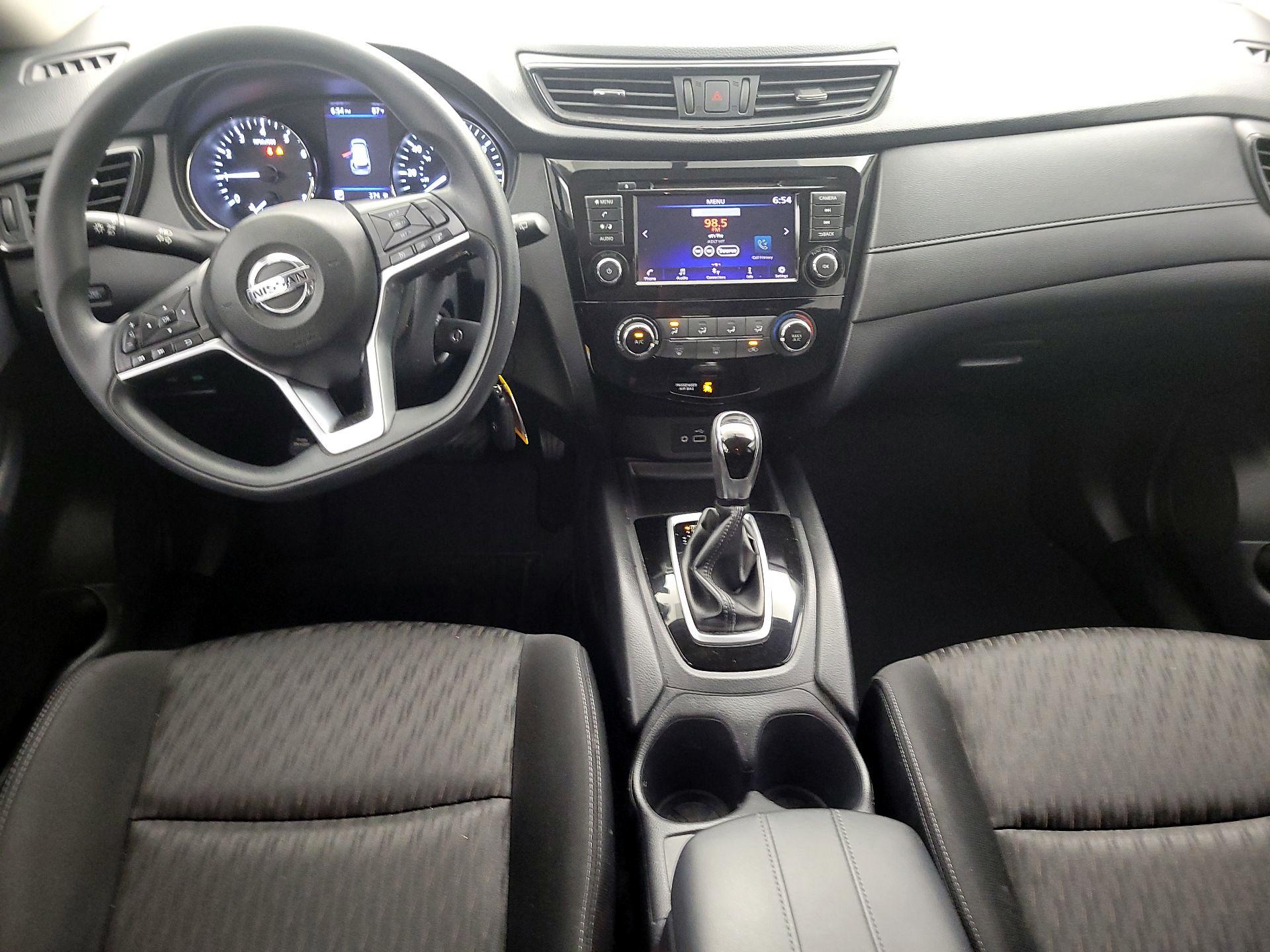 Thumbnail: 2018 Nissan Rogue - 9