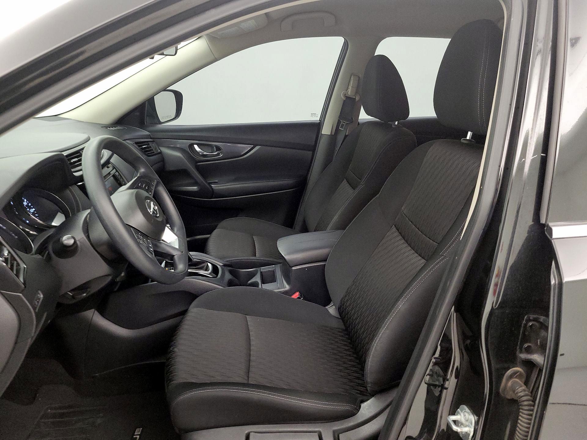 Thumbnail: 2018 Nissan Rogue - 11