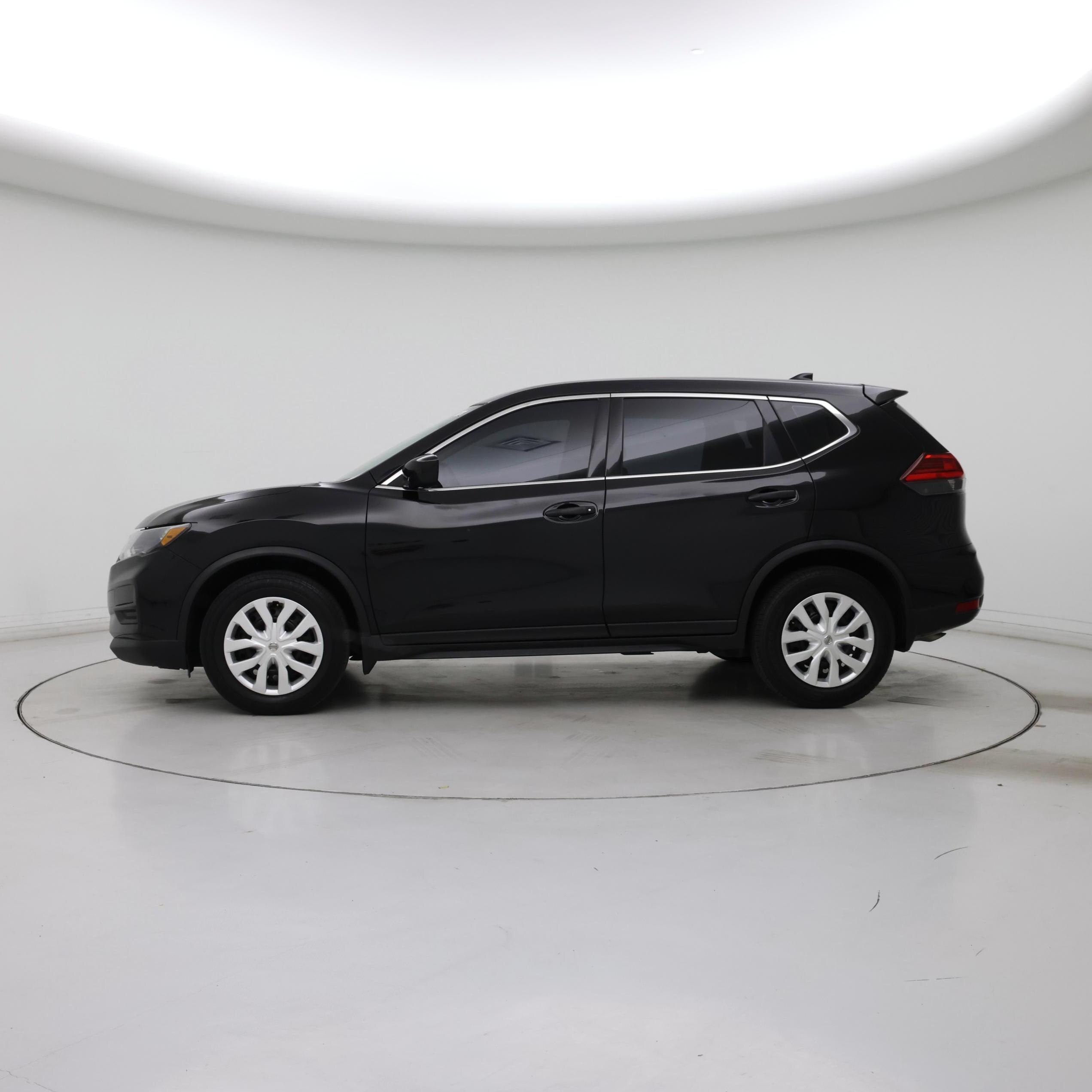 Thumbnail: 2018 Nissan Rogue - 3