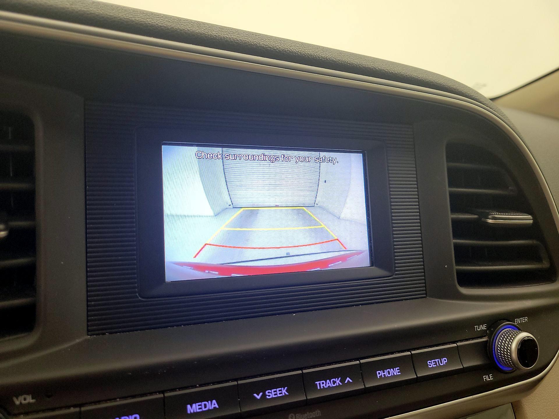 Thumbnail: 2019 Hyundai Elantra - 14