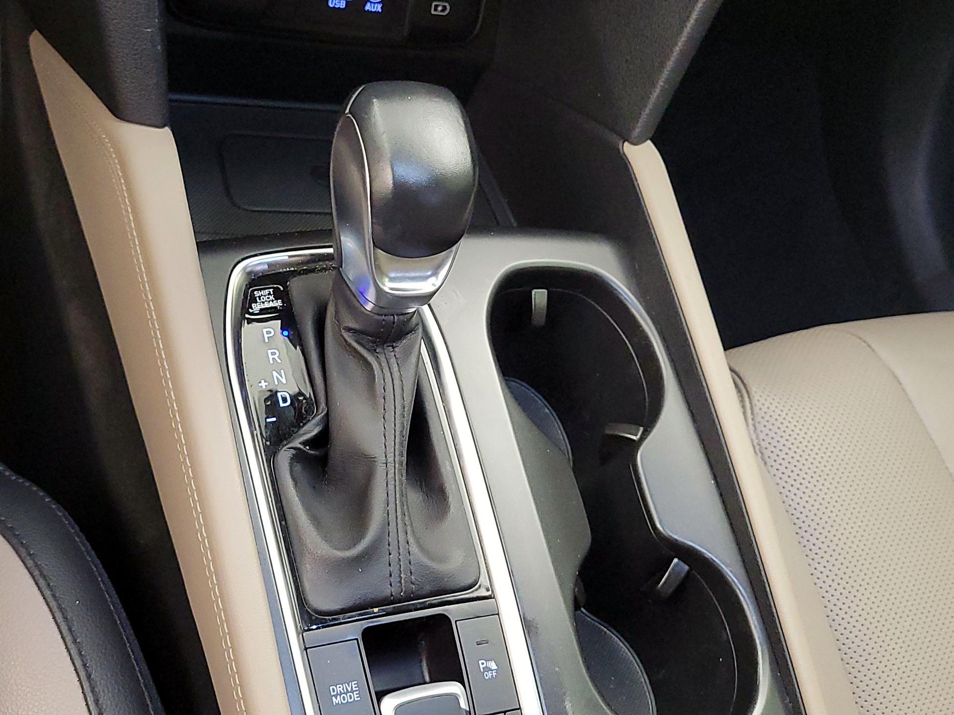 Thumbnail: 2020 Hyundai Santa Fe - 17