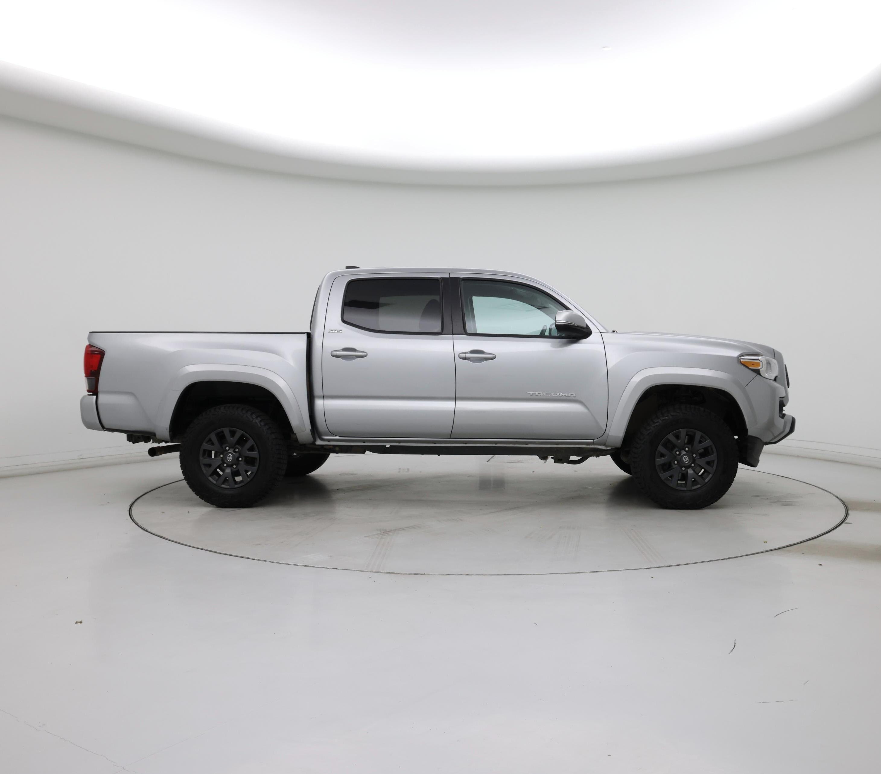 Thumbnail: 2022 Toyota Tacoma - 7