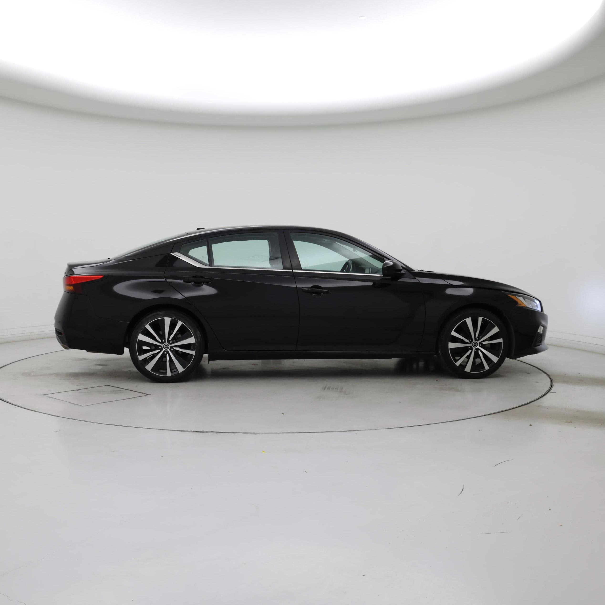 Thumbnail: 2021 Nissan Altima - 7