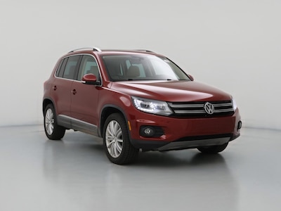 Red 2016 Volkswagen Tiguan SE
